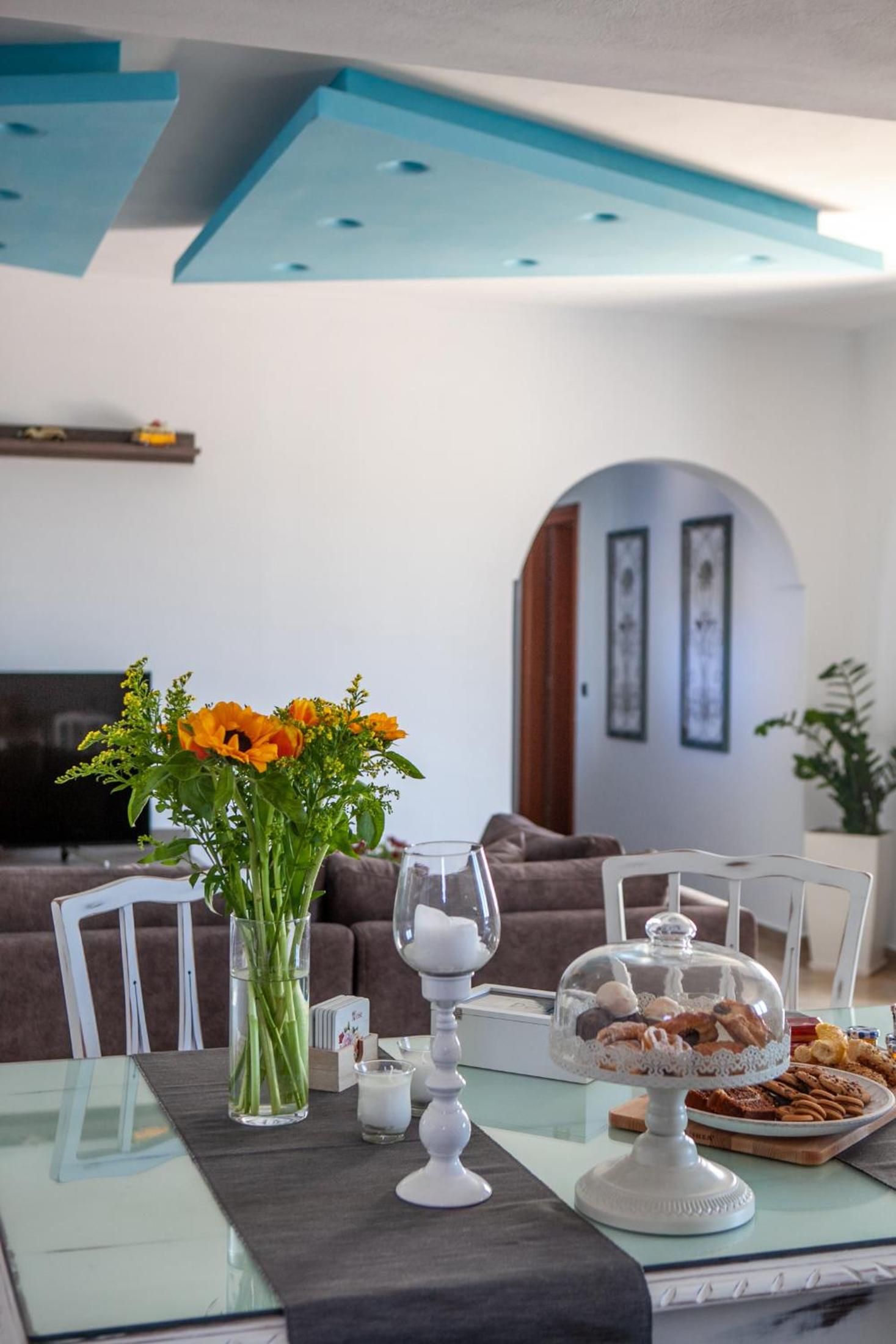 Sunrise Apartment Santorini