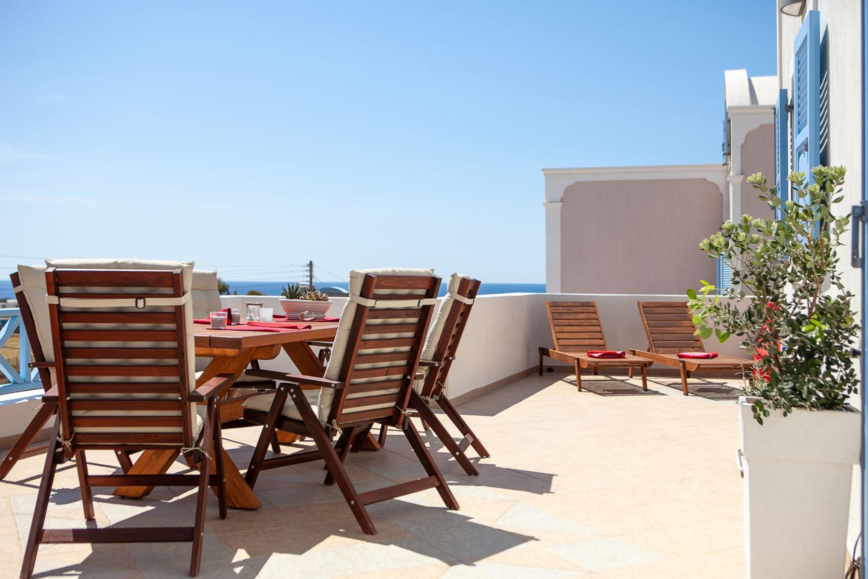 Sunrise Apartment Santorini