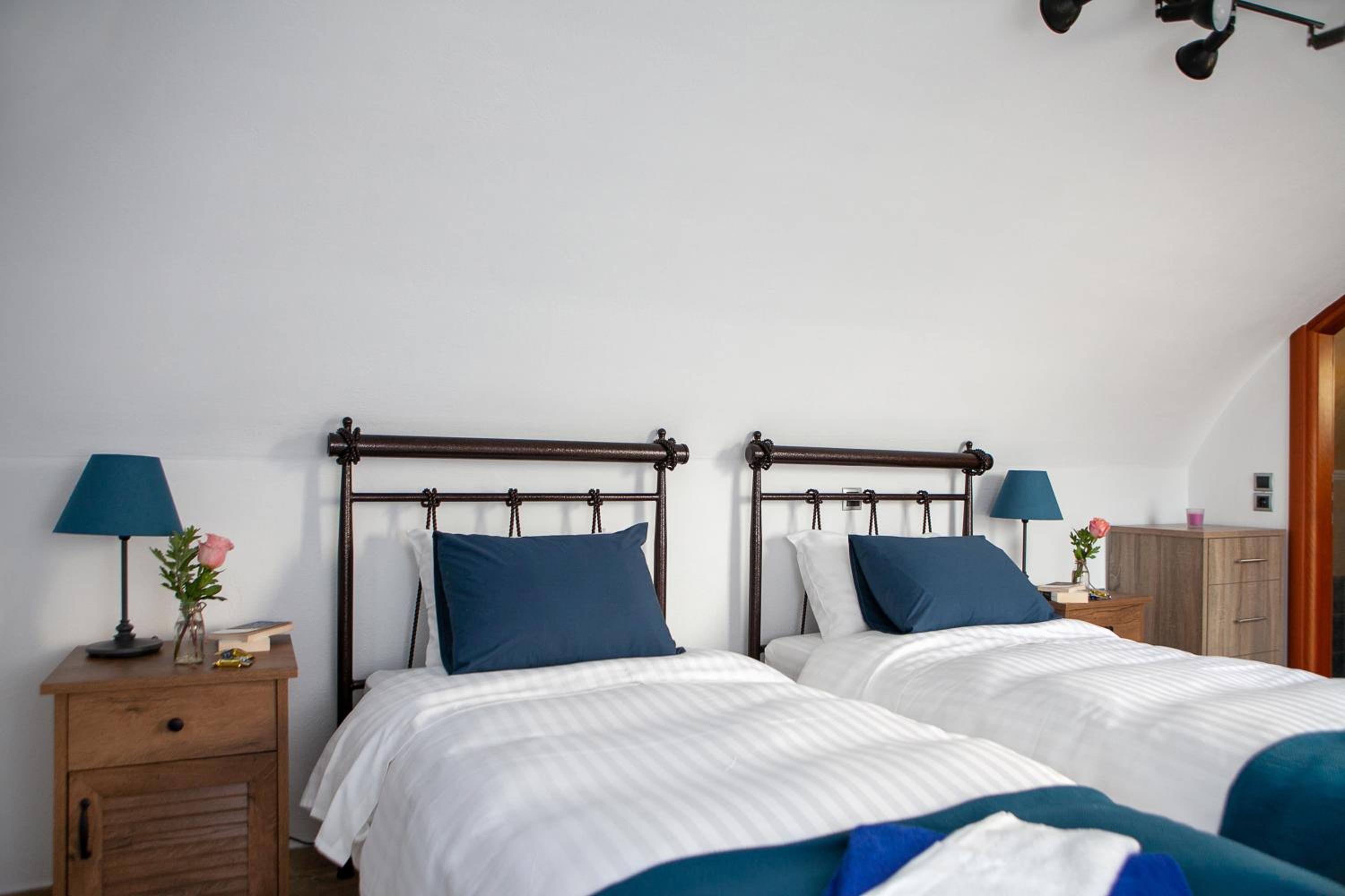 Sunrise Apartment Santorini