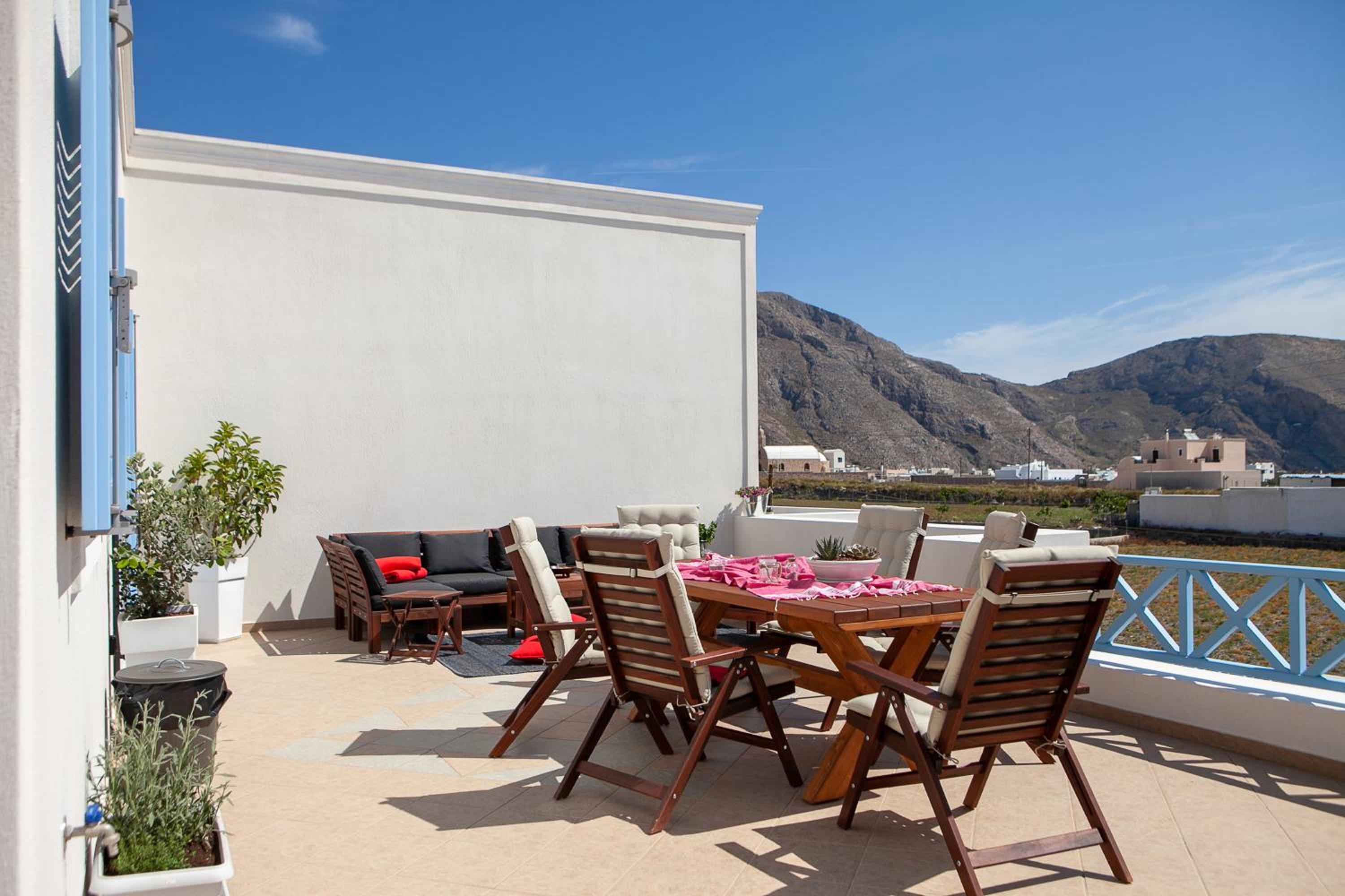 Sunrise Apartment Santorini
