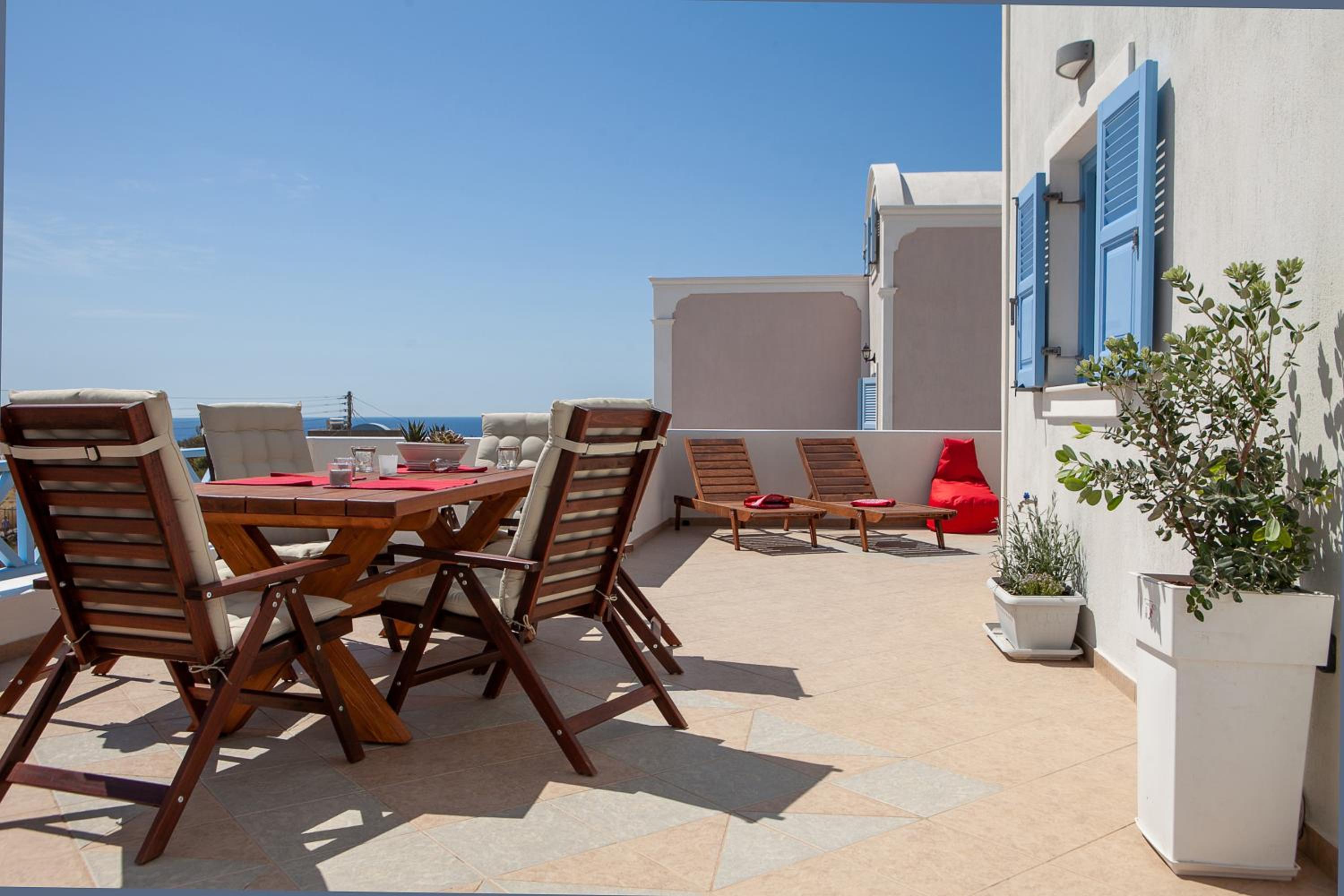 Sunrise Apartment Santorini