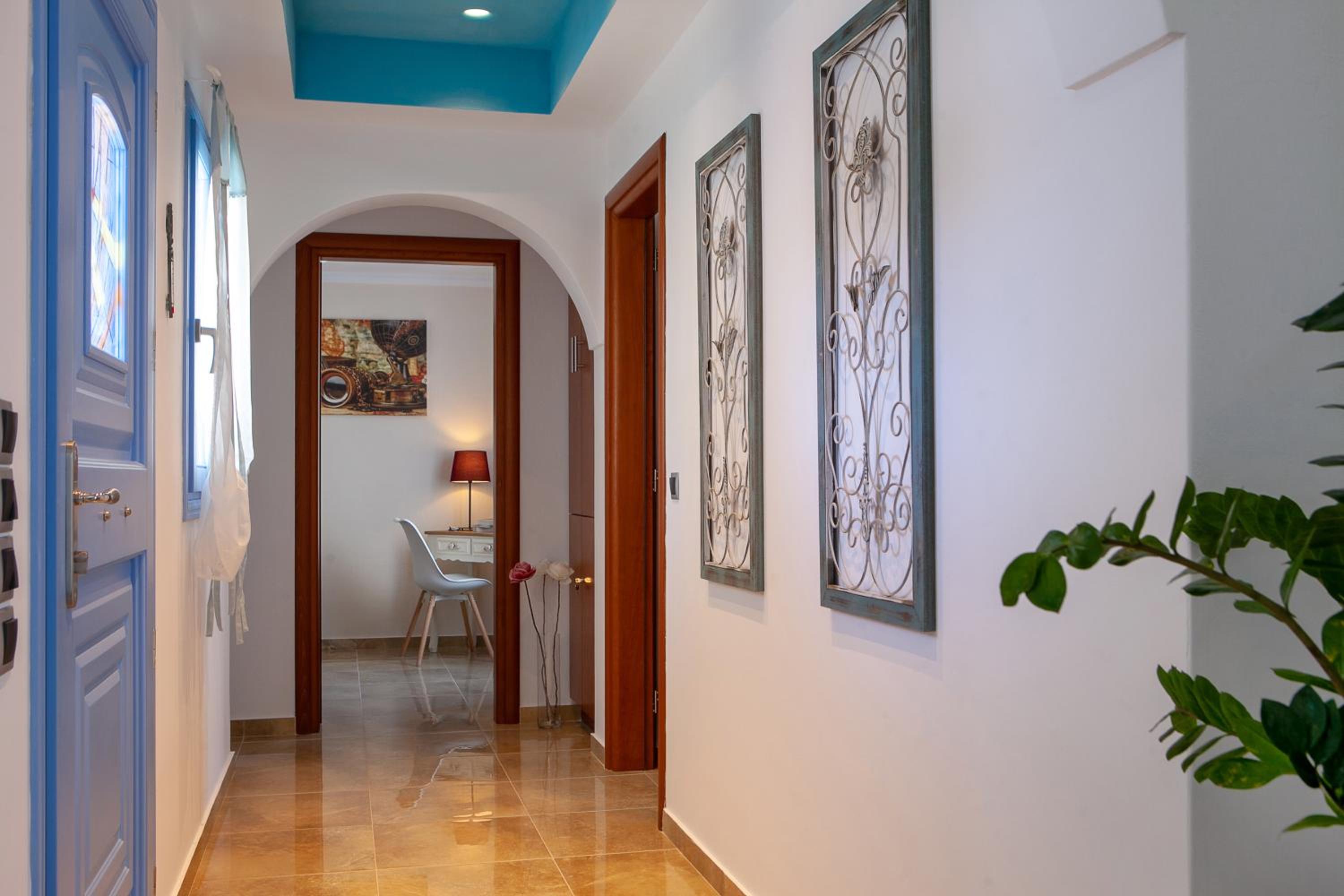 Sunrise Apartment Santorini
