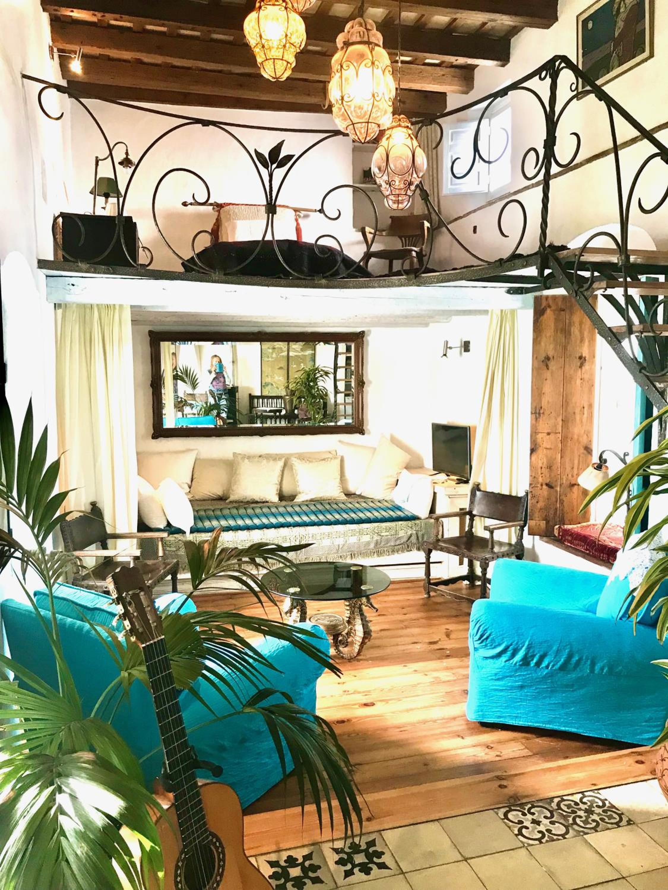 lounge