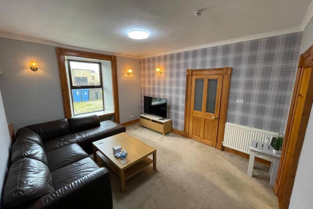 Hotel Newly Refurbished 2 Bedroom flat on NC500 route - Image 1
