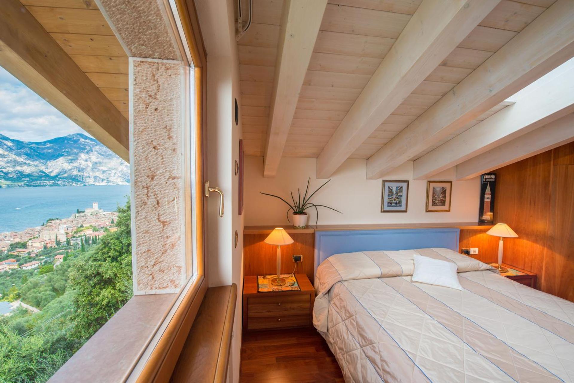 Photo 37
