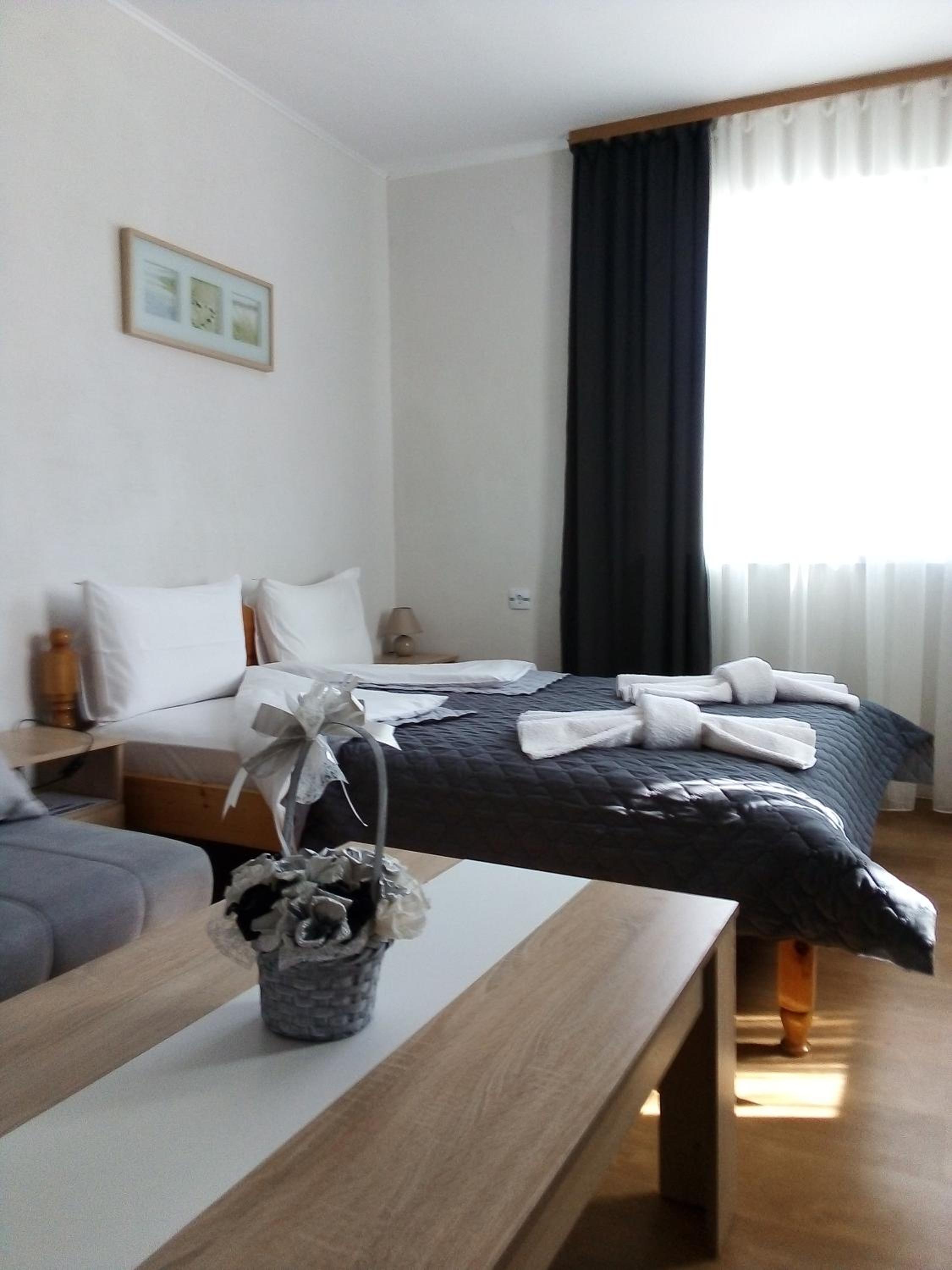 Holiday guest house KEMO