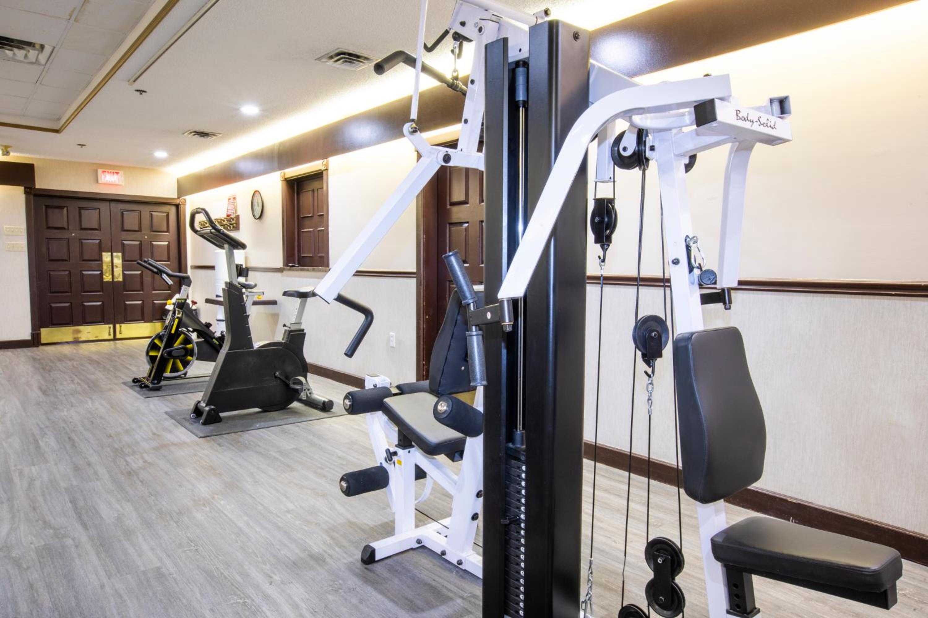 Quesnel Vacations - Tower Inn  Suites - Property Image 3