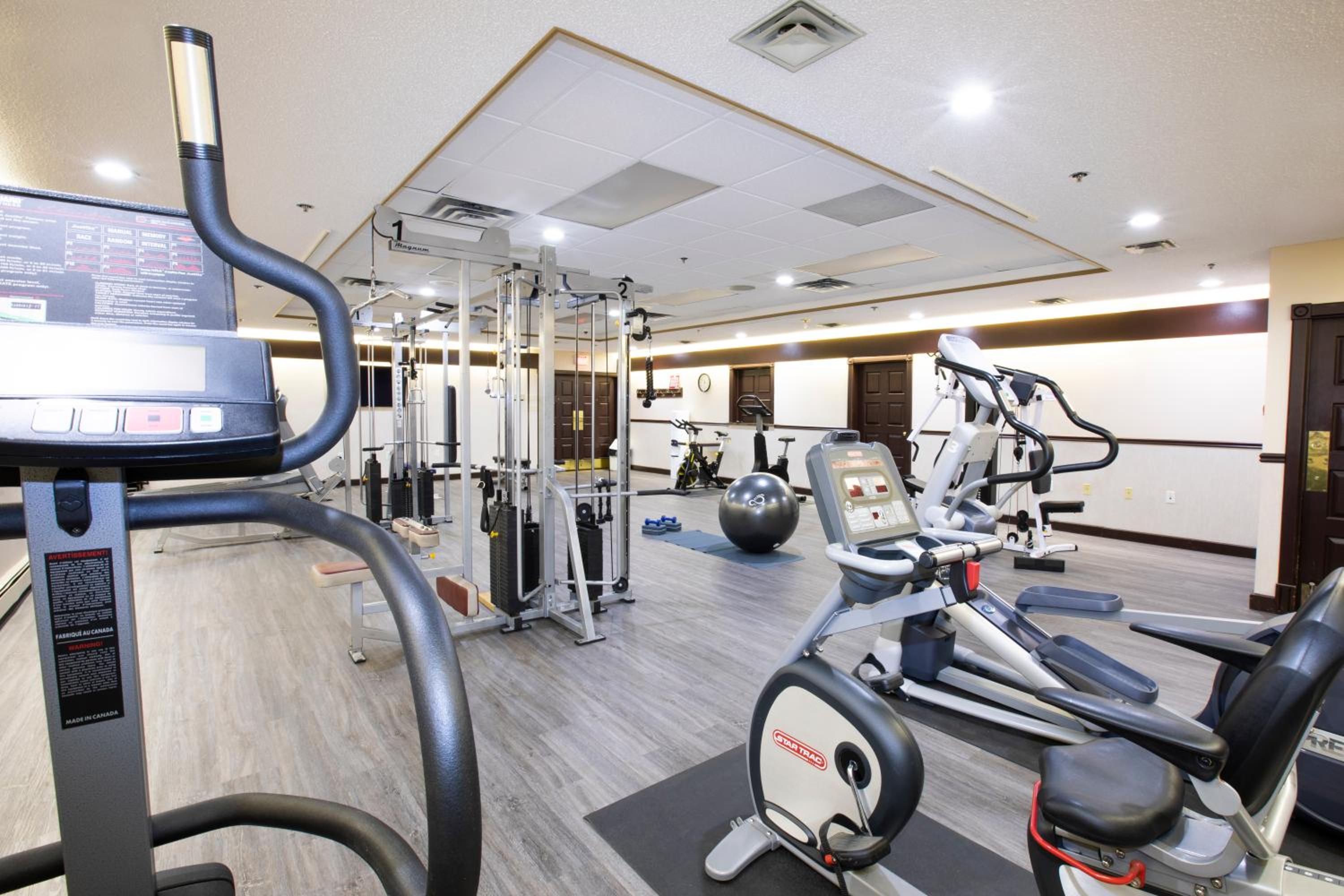Quesnel Vacations - Tower Inn  Suites - Property Image 2
