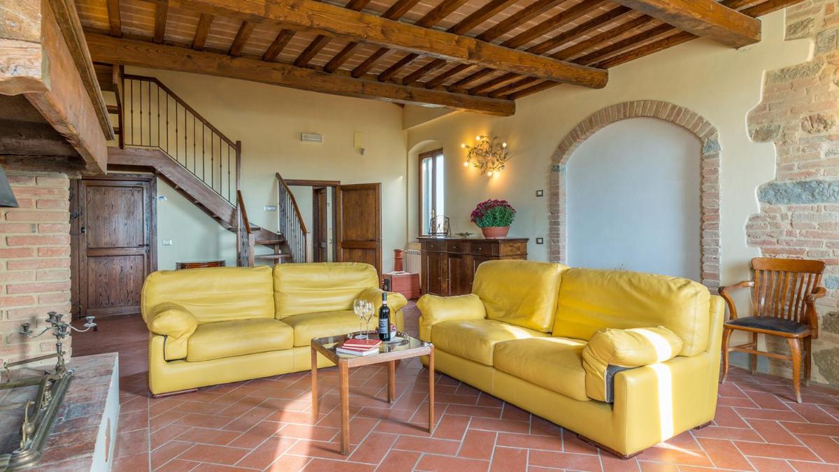 CASALE BROLIO 12&2, Emma Villas view 4