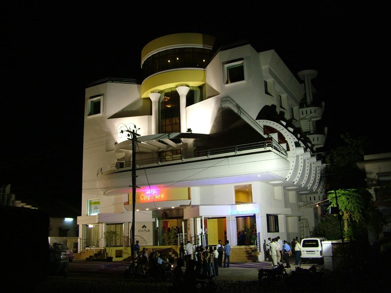 Photo 19