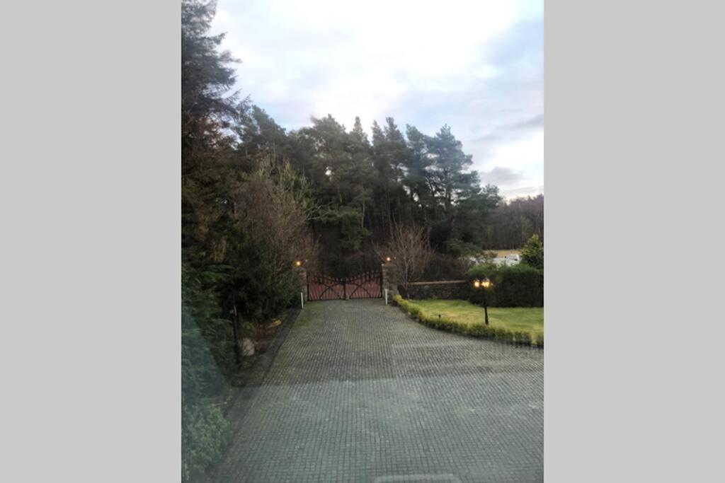 Private Coach house in gated residence view 5