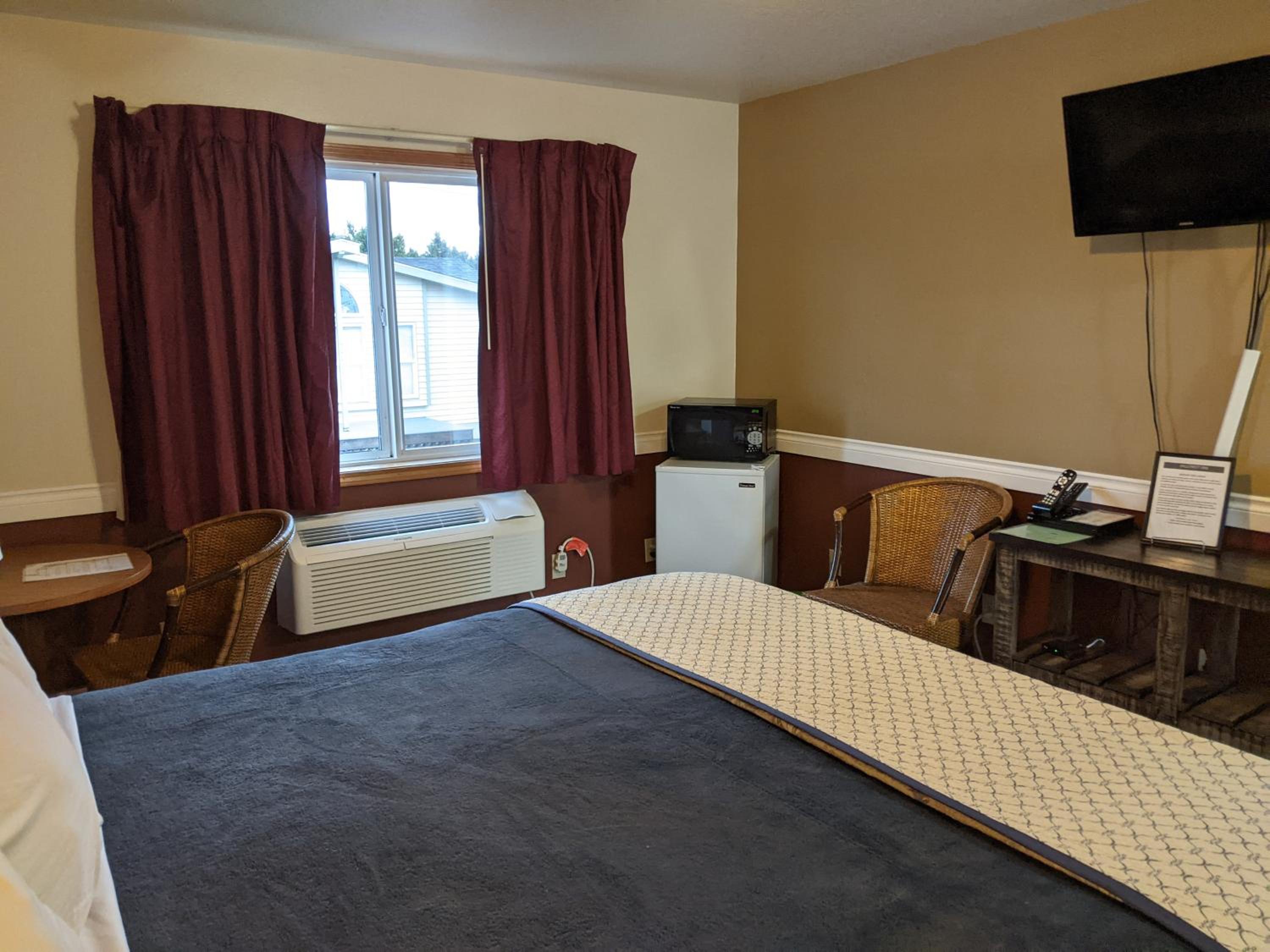 Hillcrest Inn