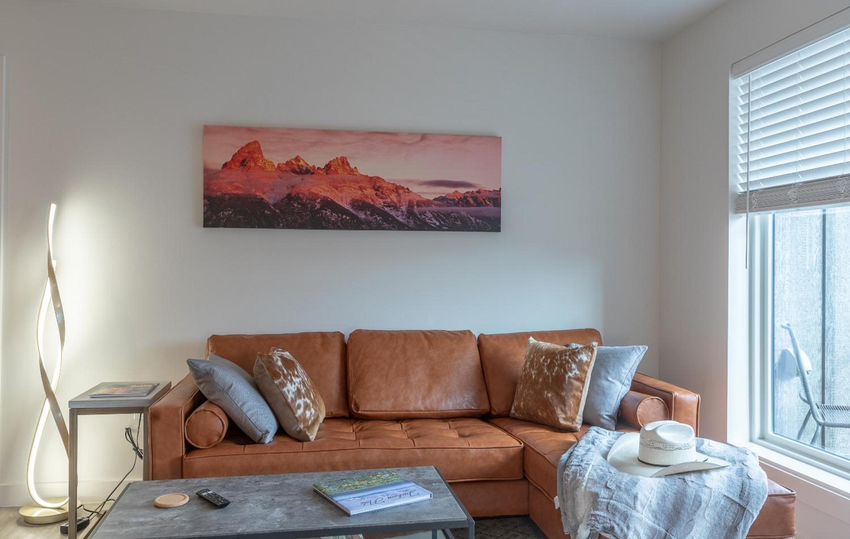 Hidden Hollow 3 Bedroom Executive Monthly Rental Minimum 30 night Rental view 4