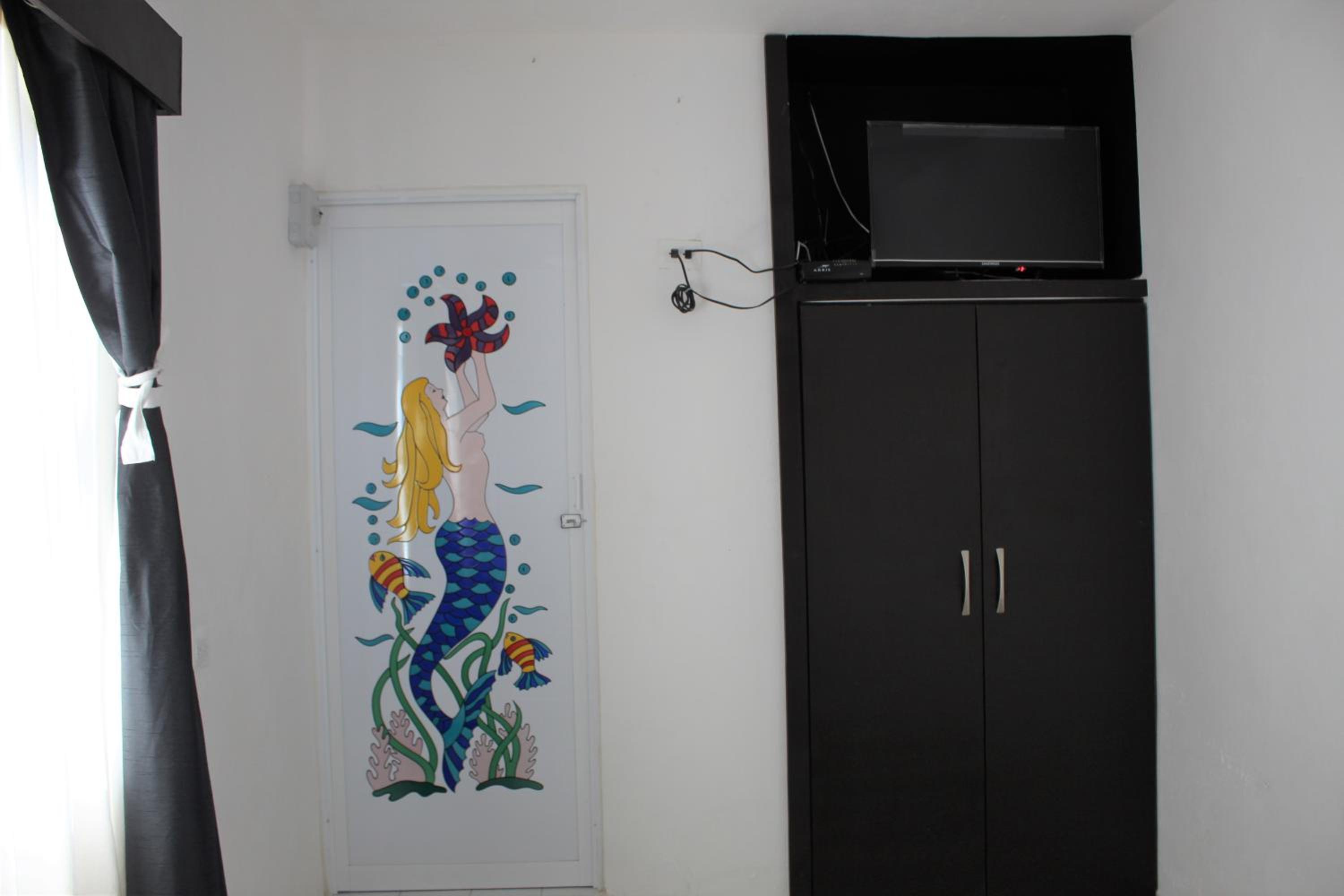 Photo 12