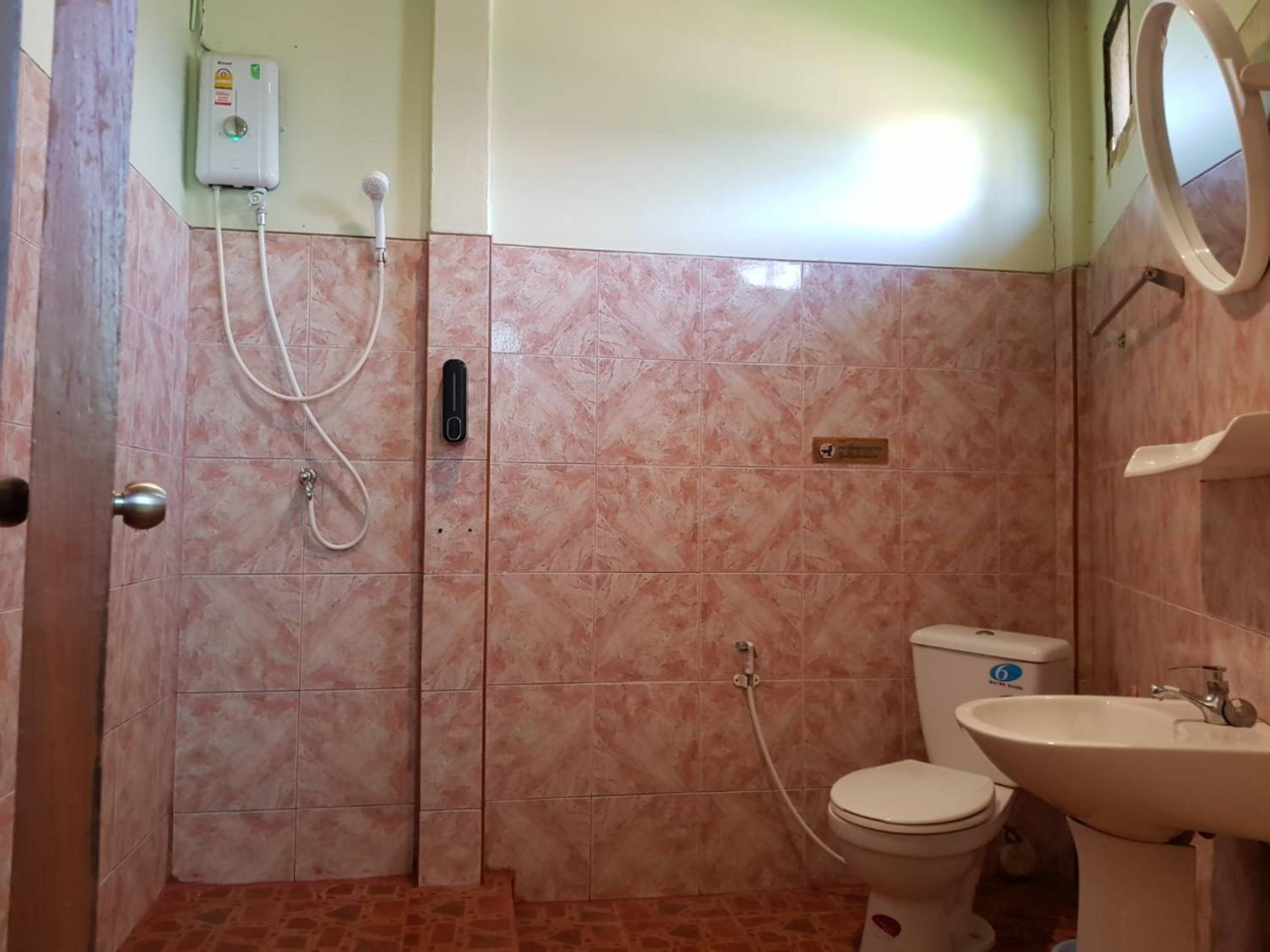 Photo 16