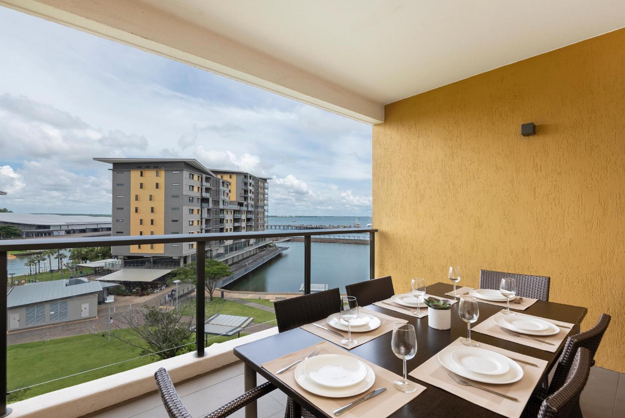 Saltwater Suites - Waterfront Apartments