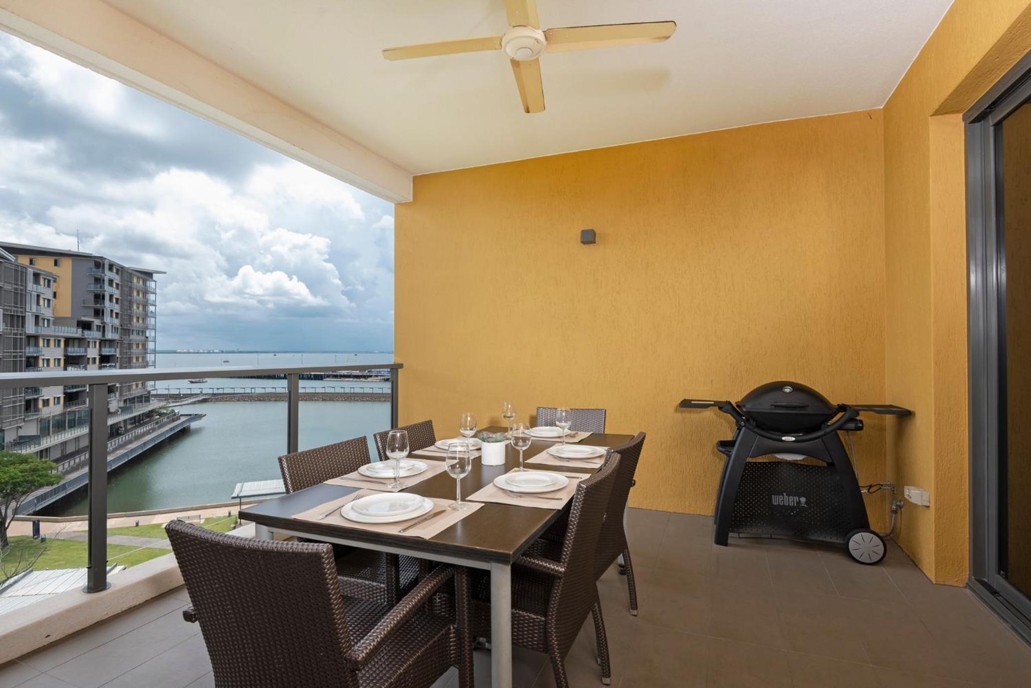 Saltwater Suites - Waterfront Apartments