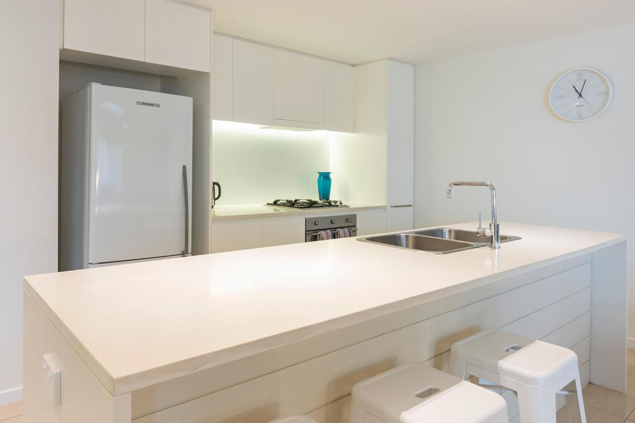 Saltwater Suites - Waterfront Apartments