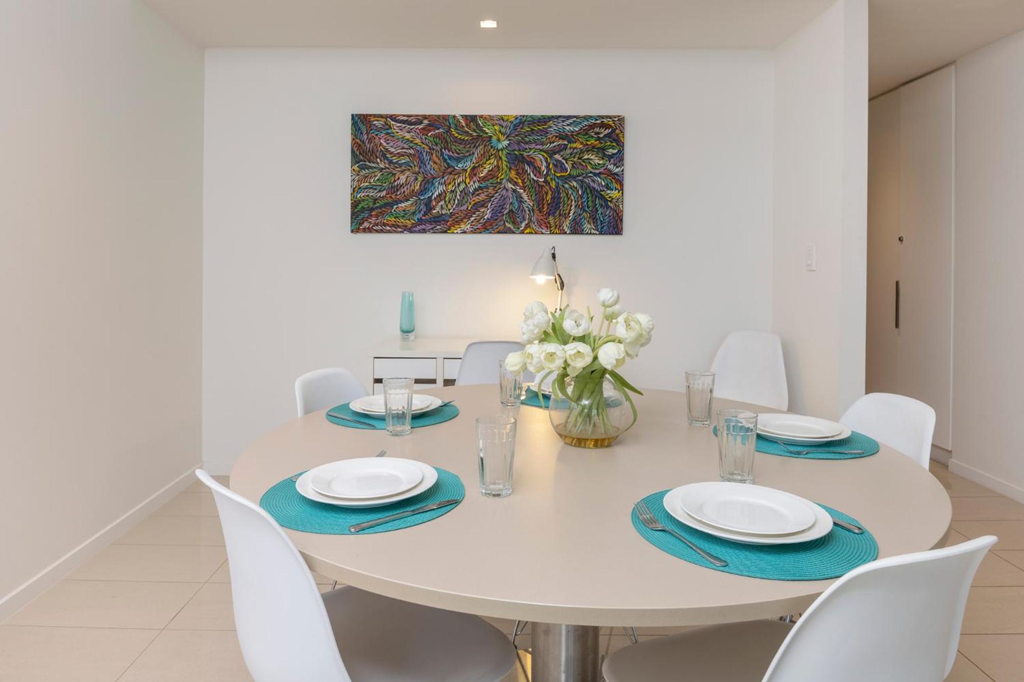 Saltwater Suites - Waterfront Apartments