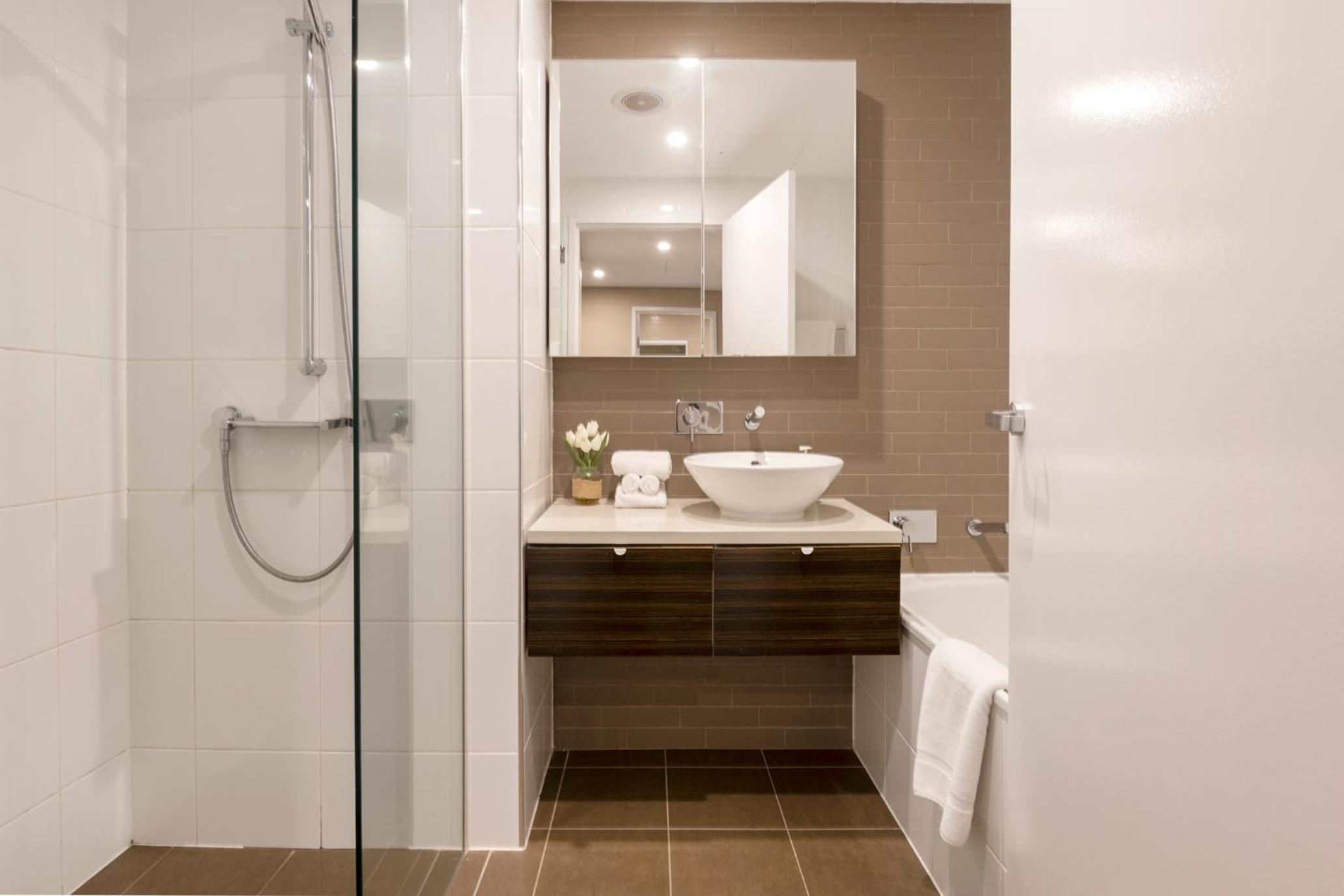 Saltwater Suites - Waterfront Apartments
