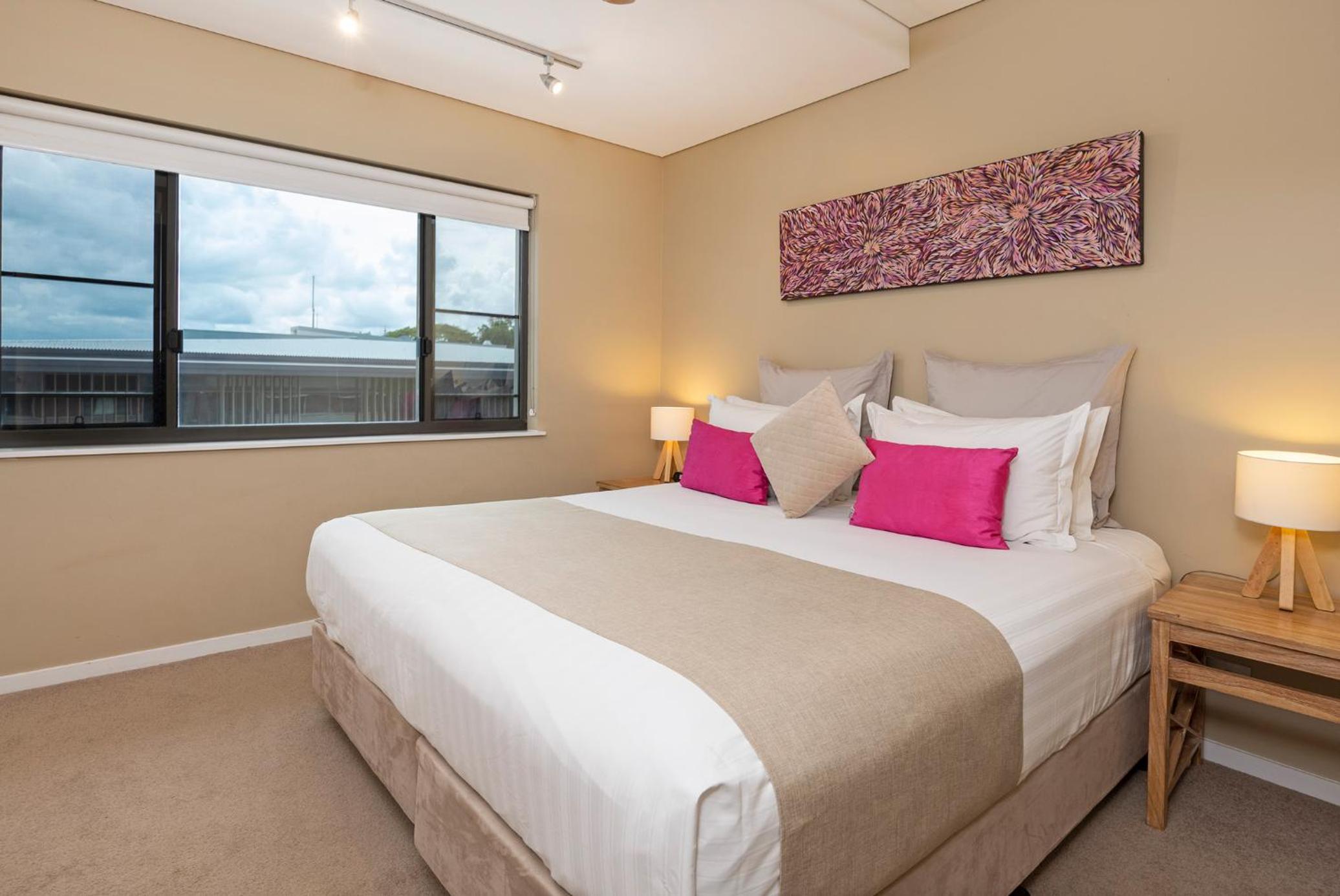 Saltwater Suites - Waterfront Apartments
