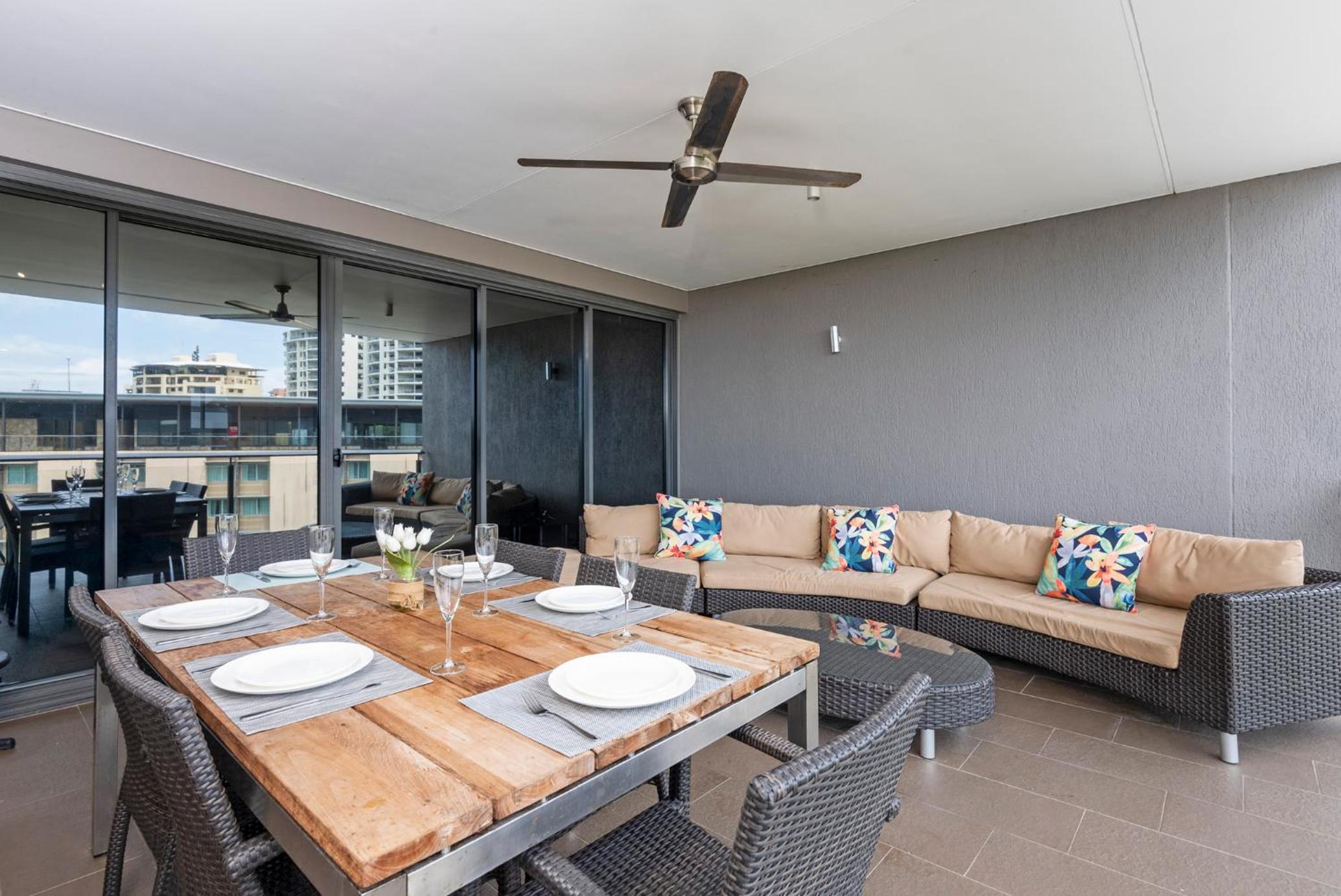 Saltwater Suites - Waterfront Apartments