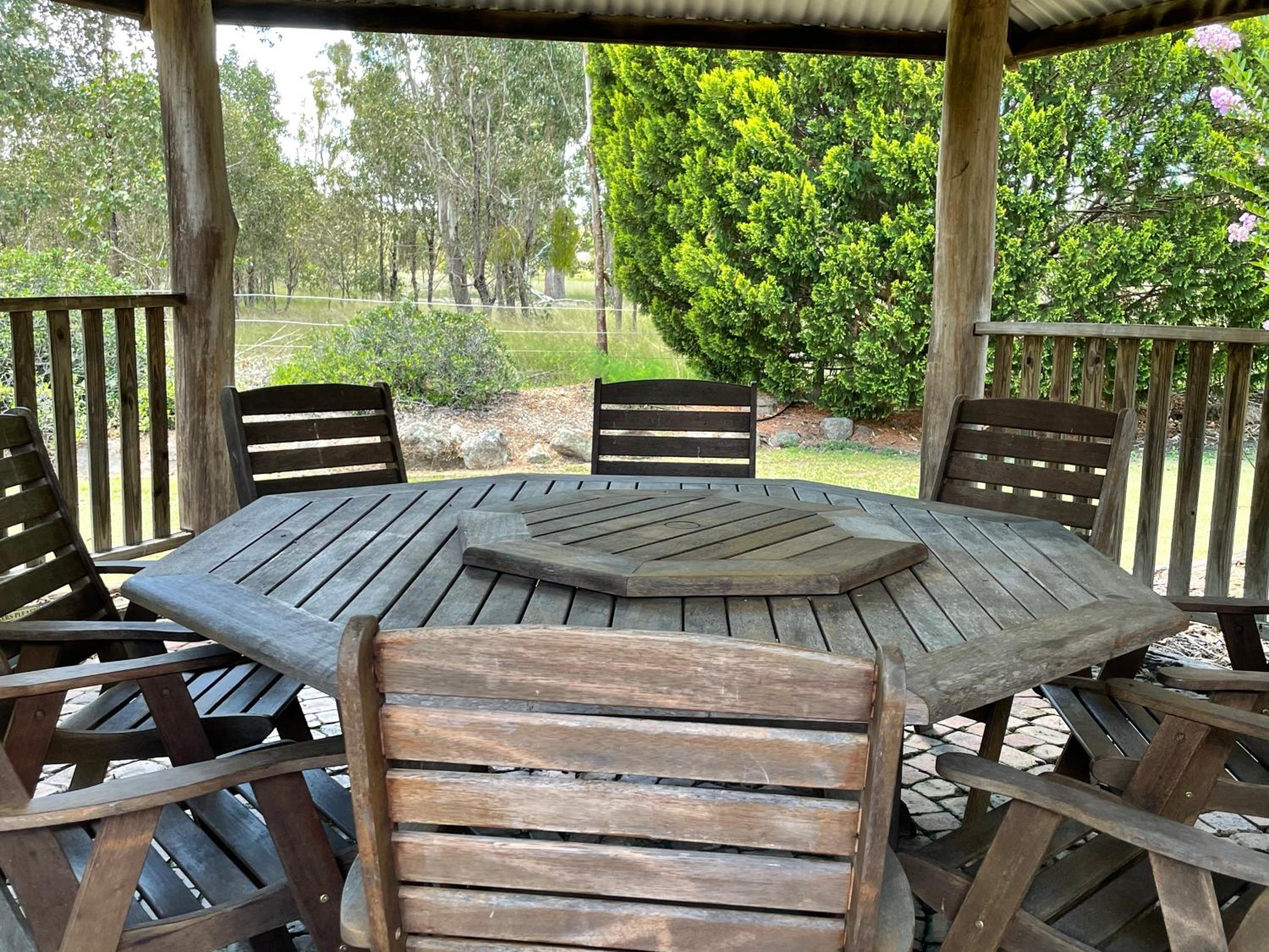 Crows Nest Motel