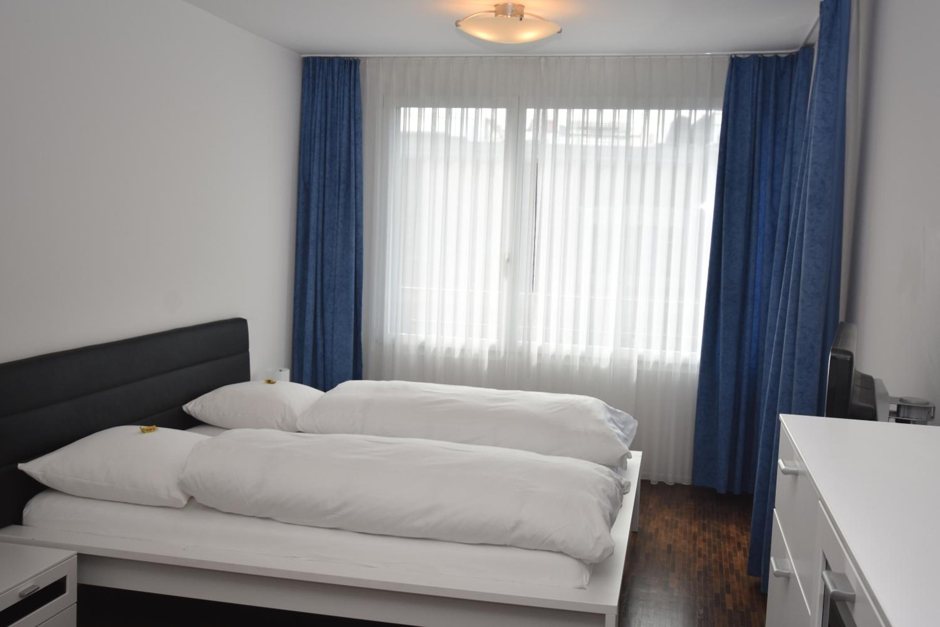 Stylish 1BR near lake and Opera - Flower 52