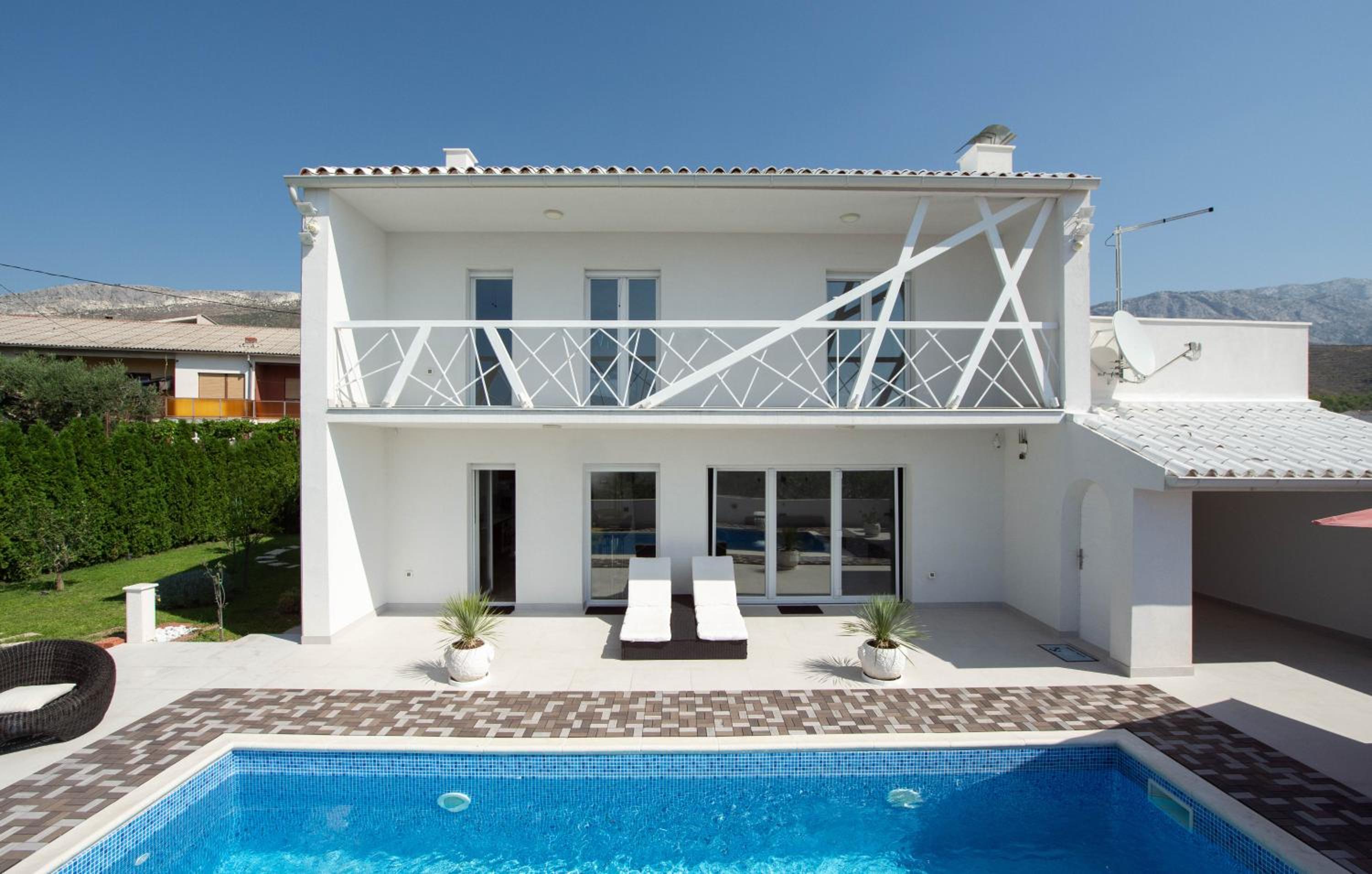 Villa Irresistible