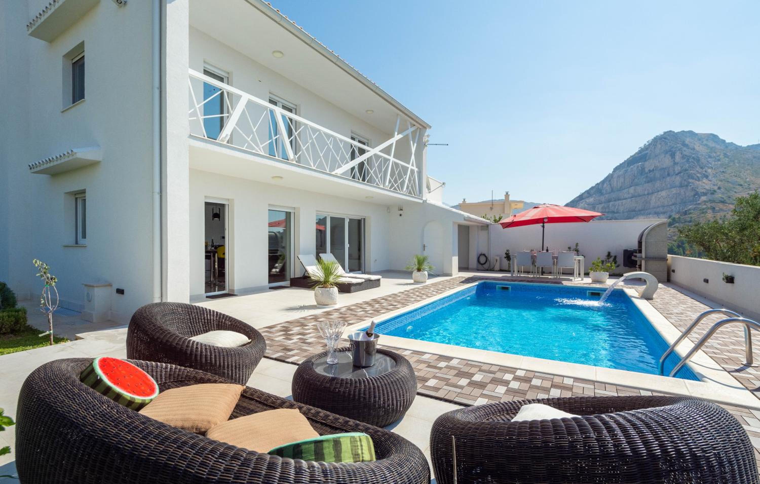 Villa Irresistible