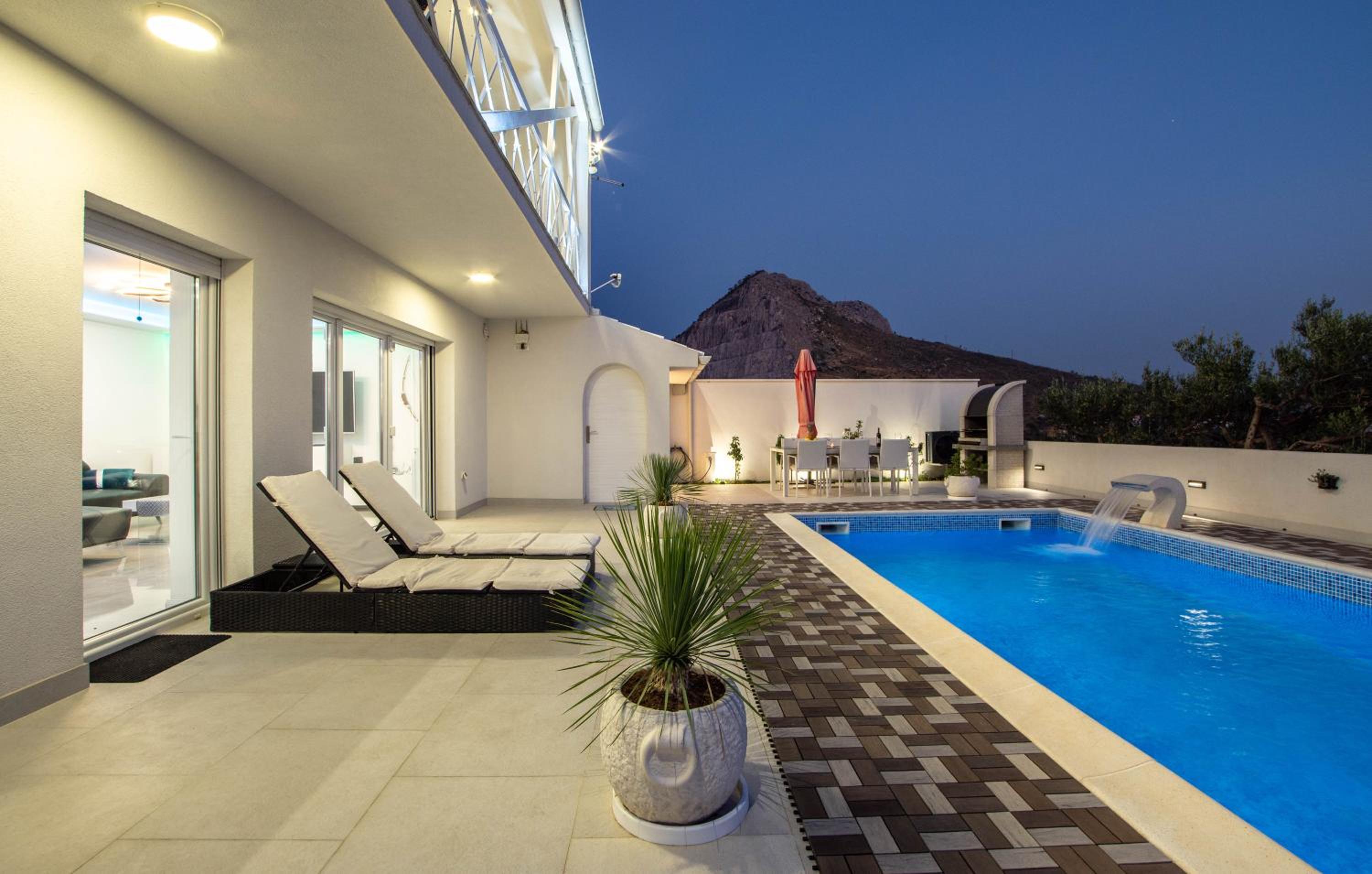 Villa Irresistible