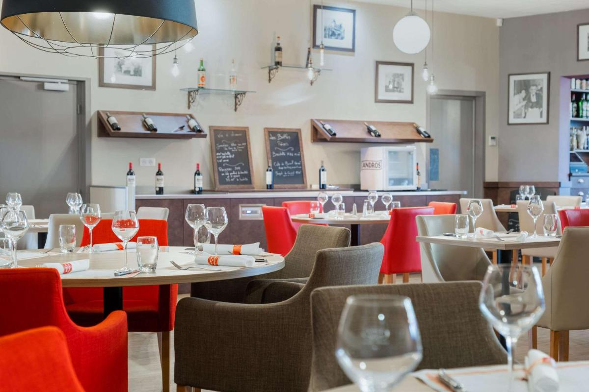 restaurant