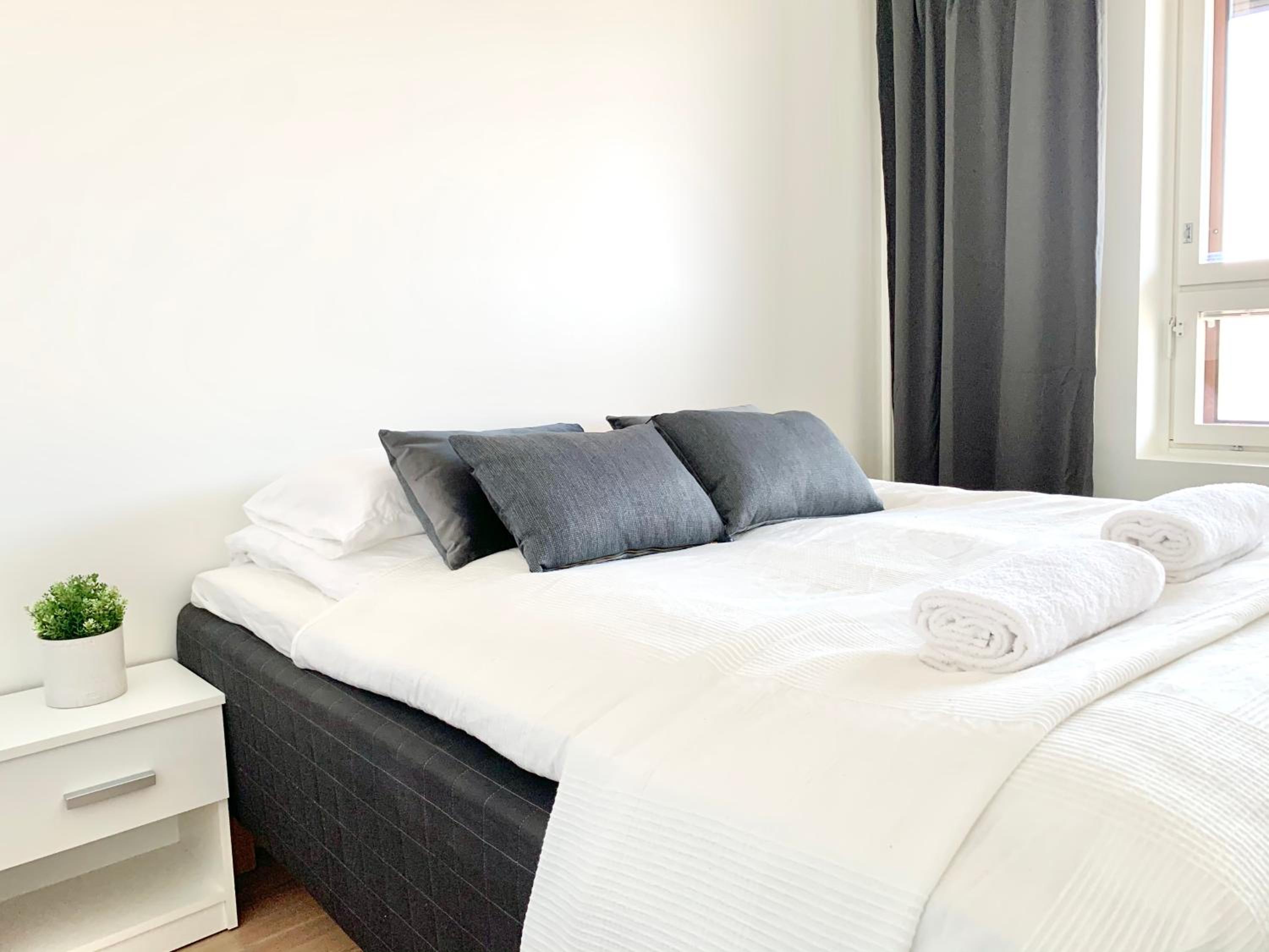 City Home Finland Panorama Suite - New Luxury Suite with Own SAUNA, One Bedroom, Spacious Balcony with City Views and Great Location next to Nokia Arena