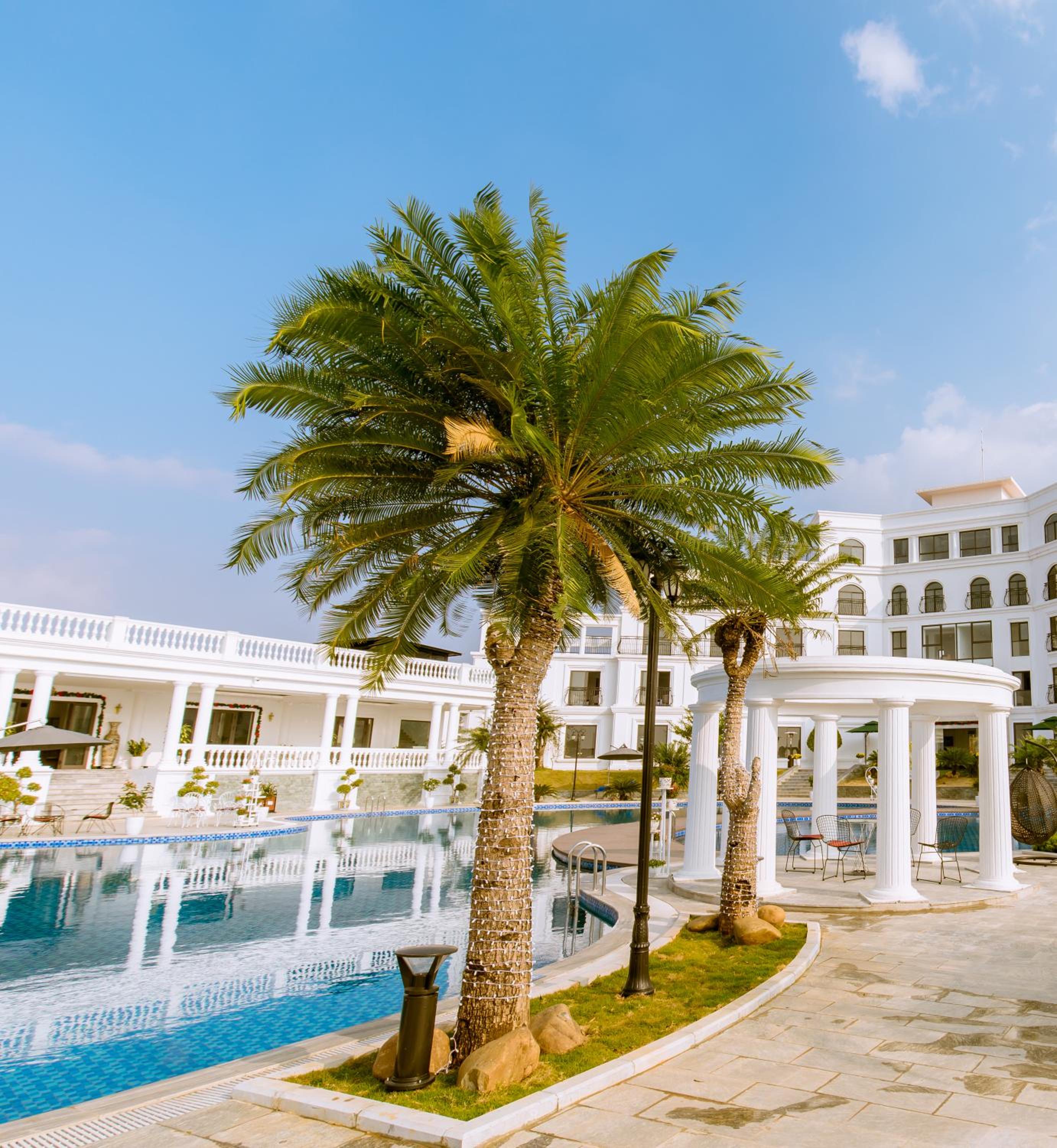 Glory Resort