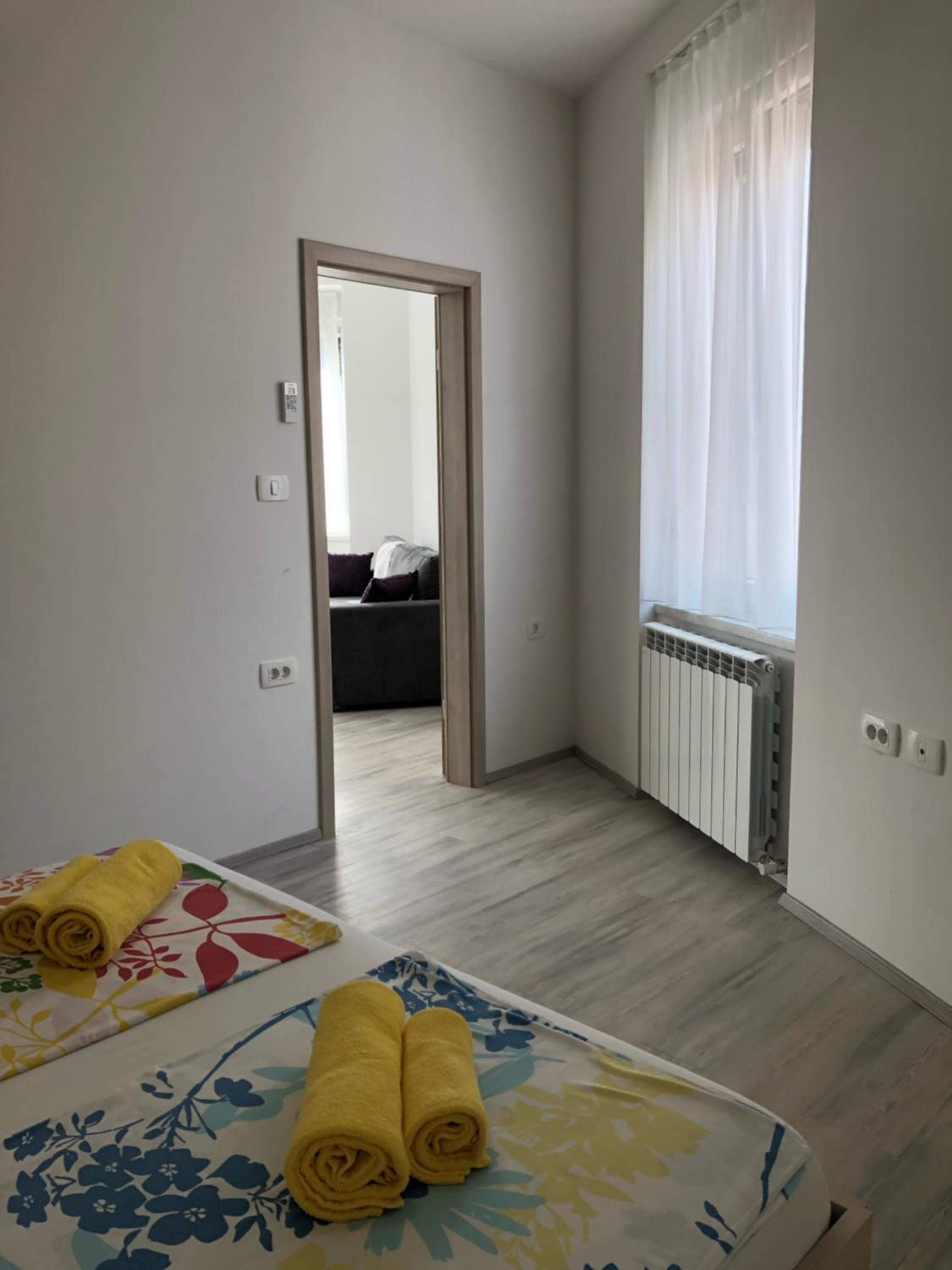Apartments & Rooms Nardin view 5