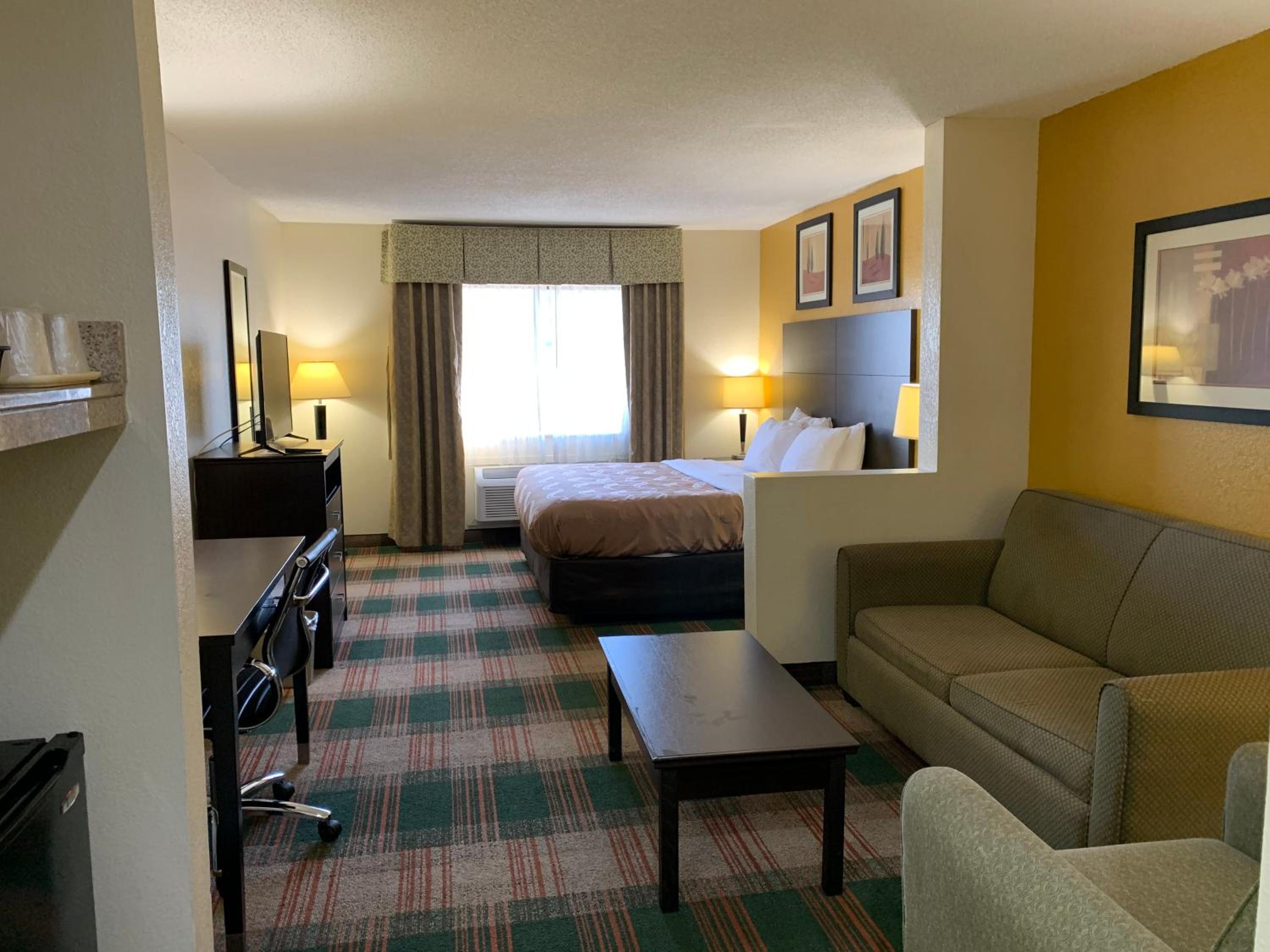 Quality Inn Montgomery South - Property Image 9