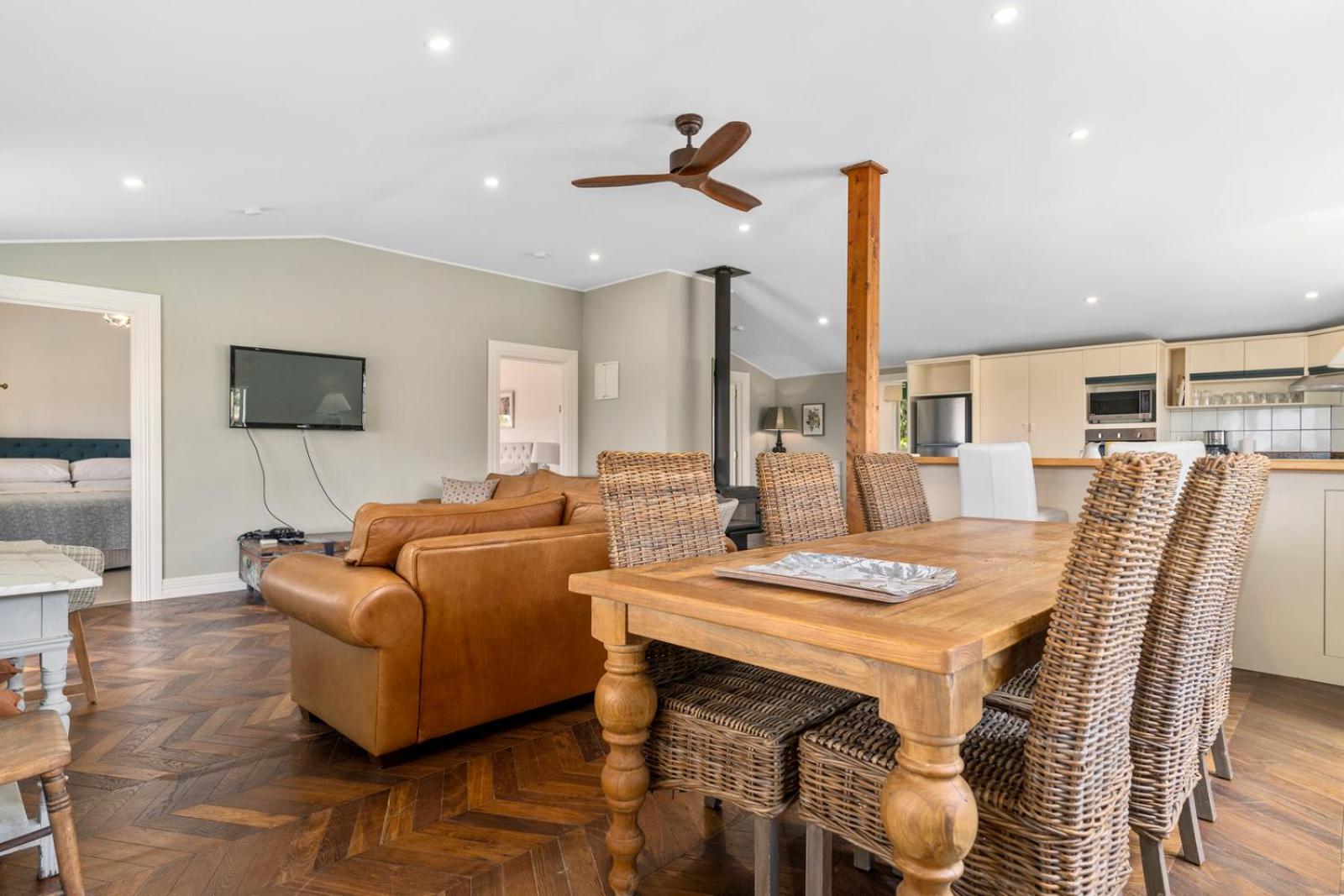 The Cottage - Te Puke Holiday Home view 4
