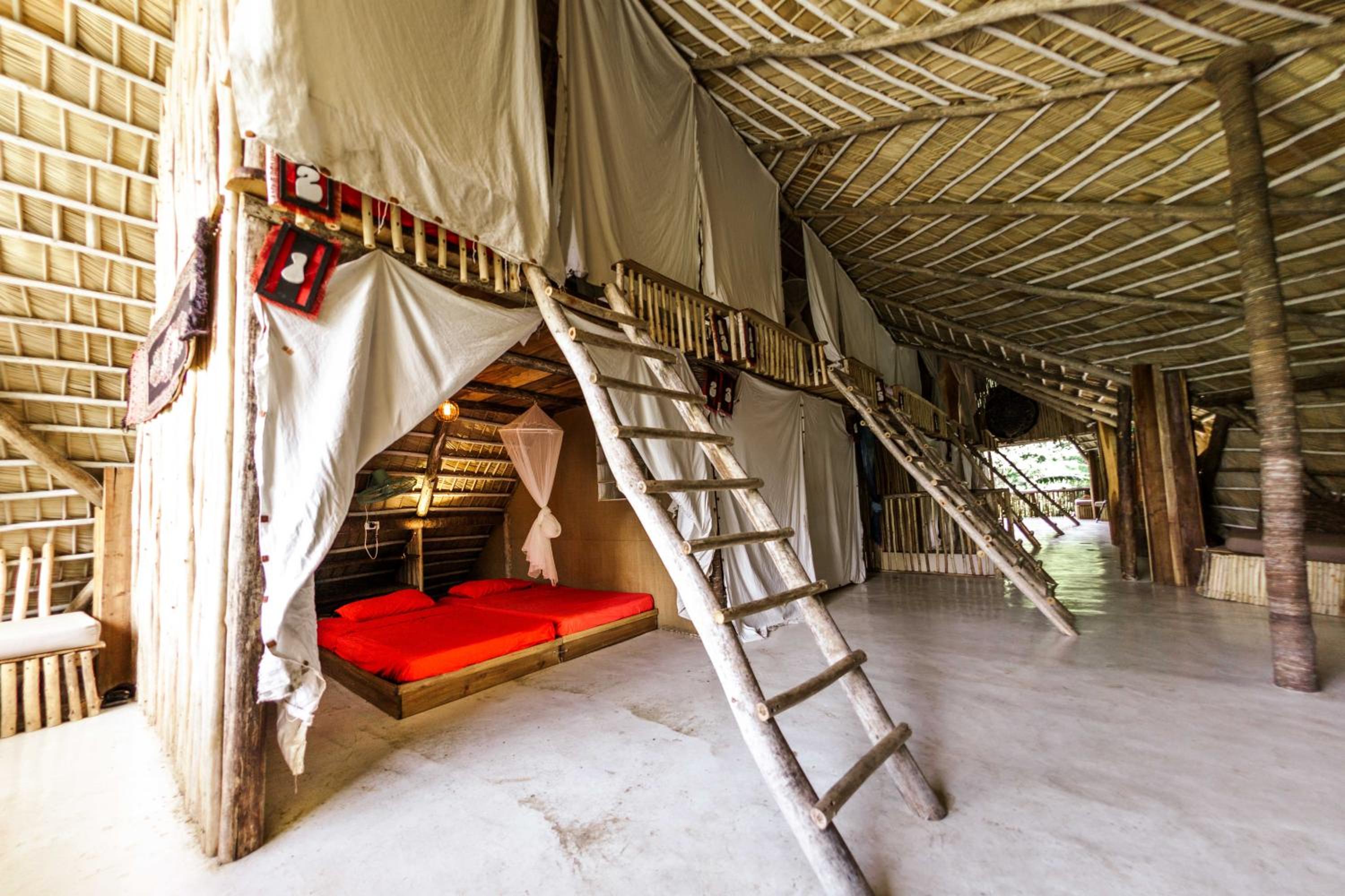 Ganesh Hostel & Shivas Bungalows