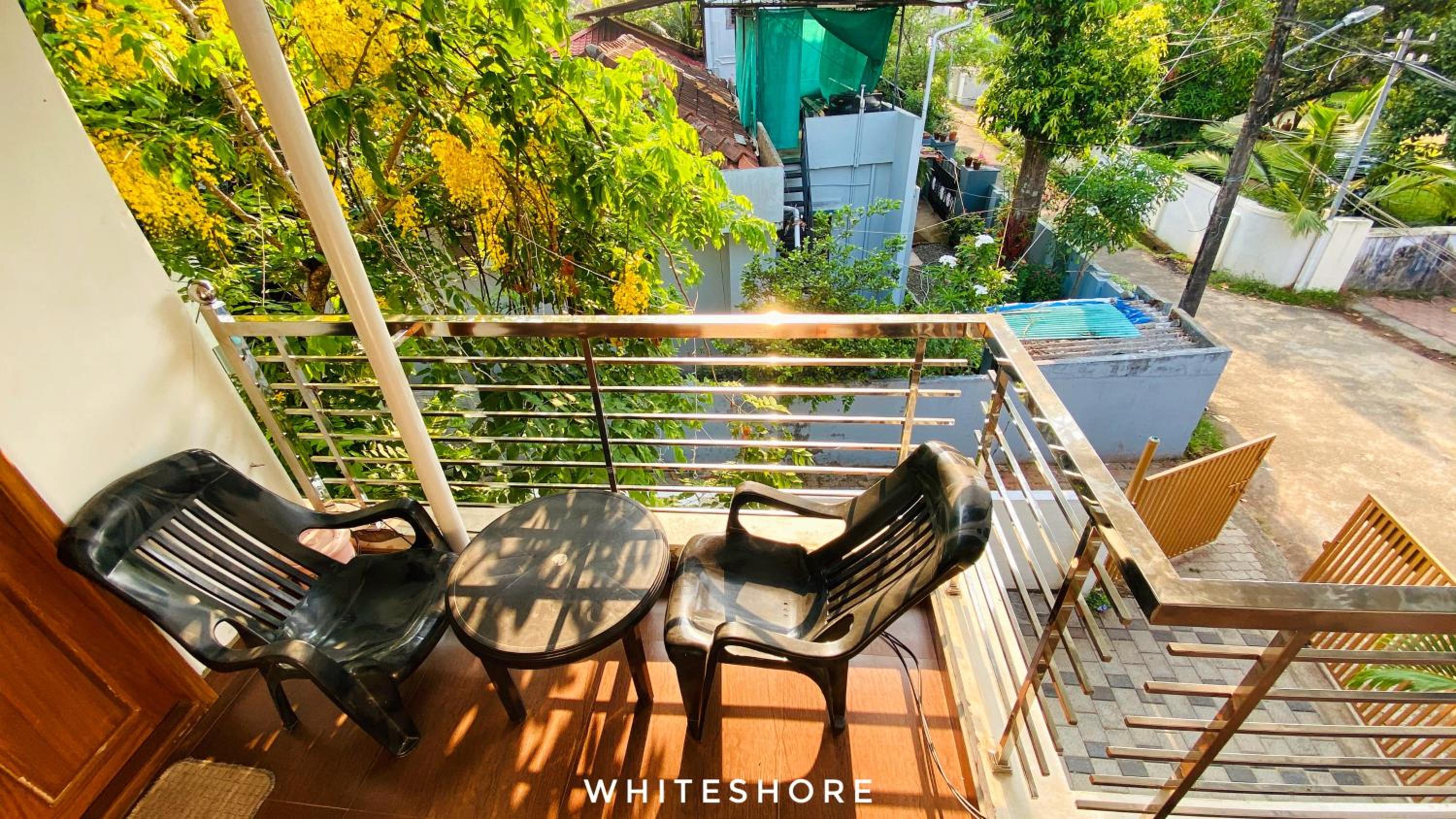 White Shore Beach Homestay