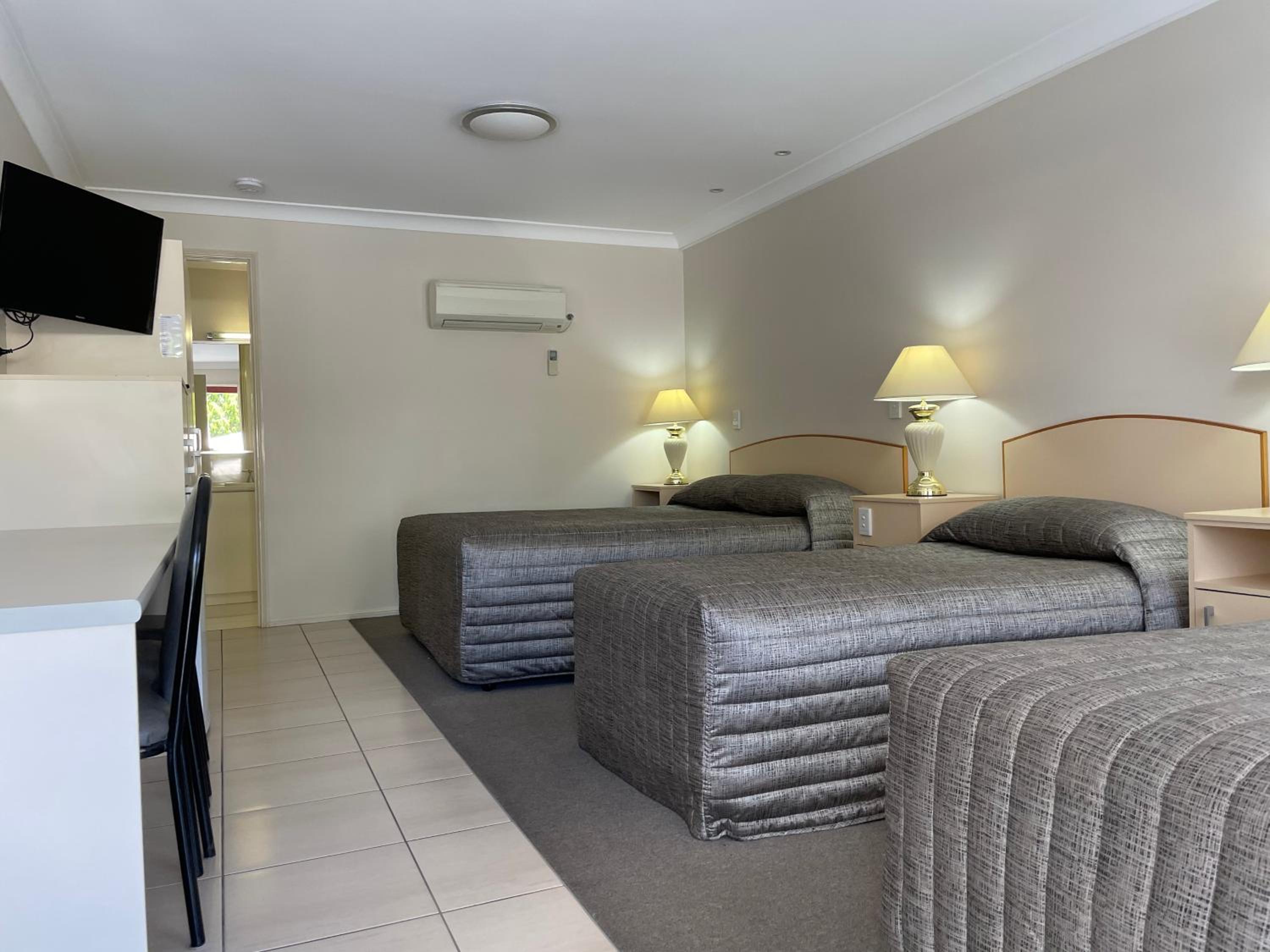 Crows Nest Motel
