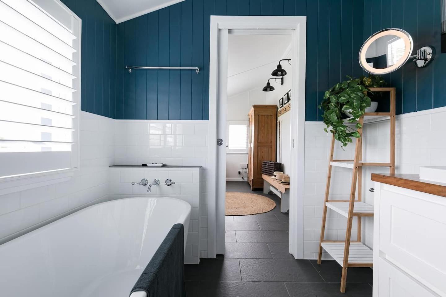 Thirlestane Farm Cottage & Barn