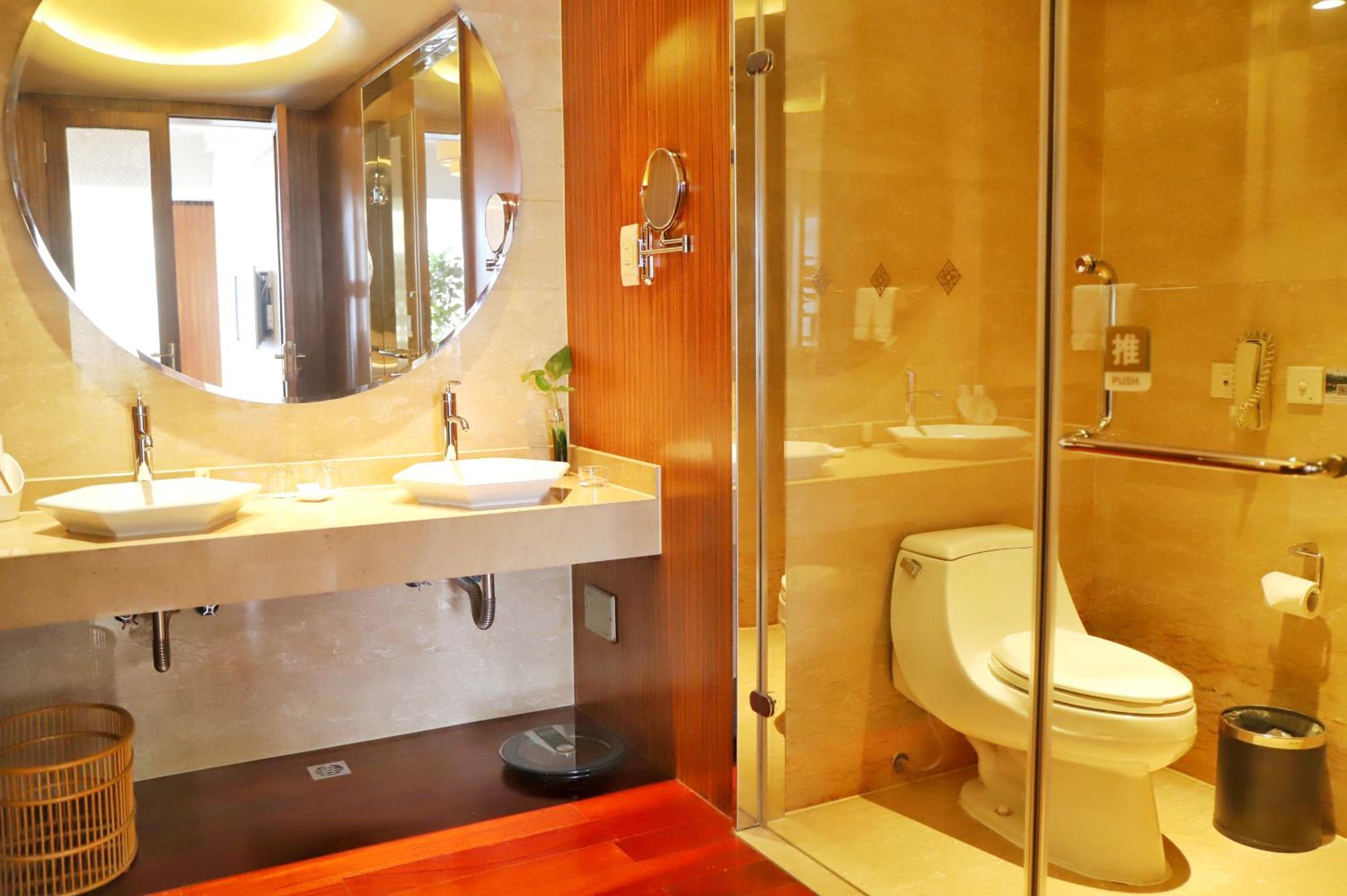 Jinling Riverside Hotel
