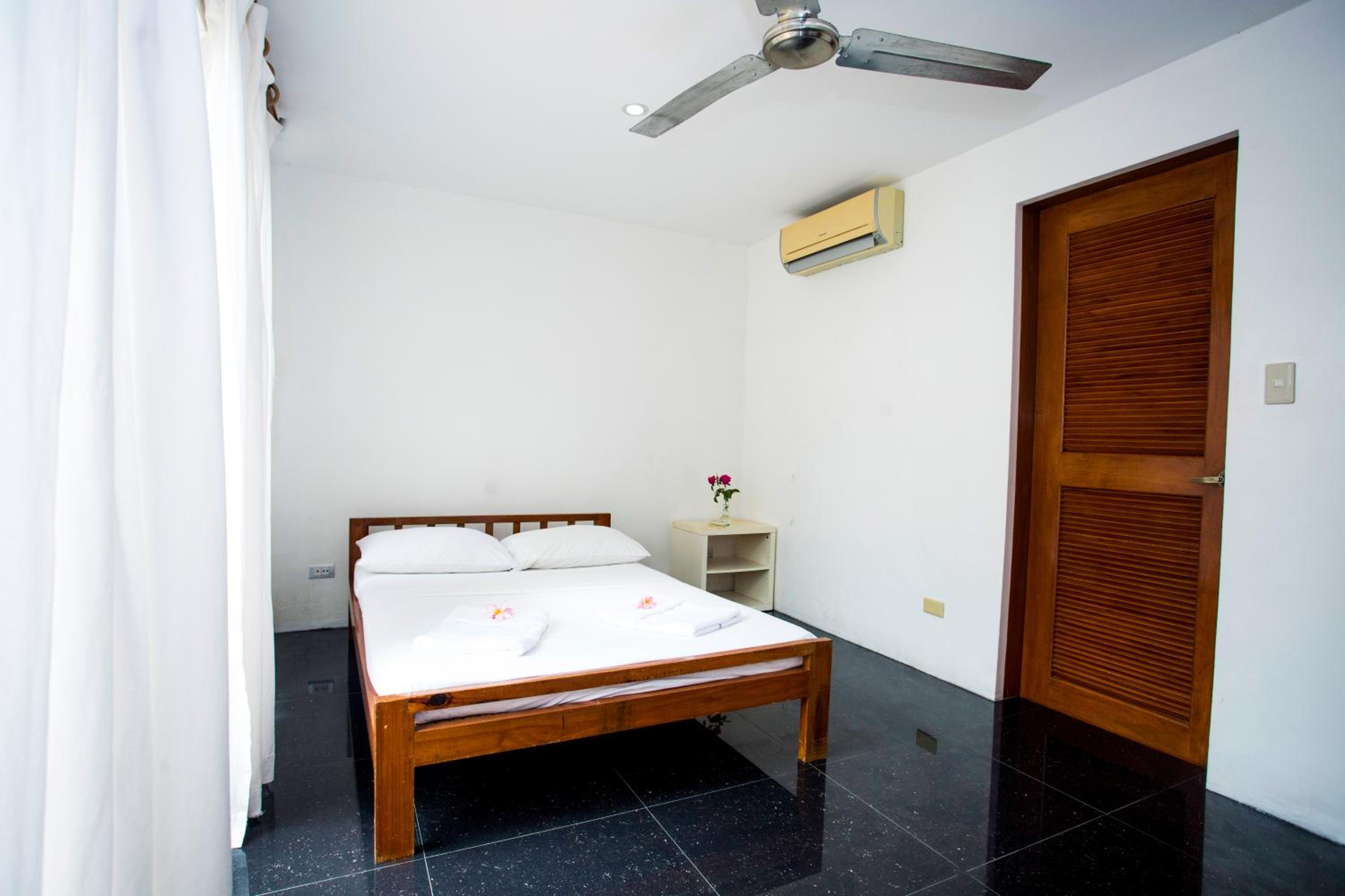Mabuhay Beach House, Boracay - 14
