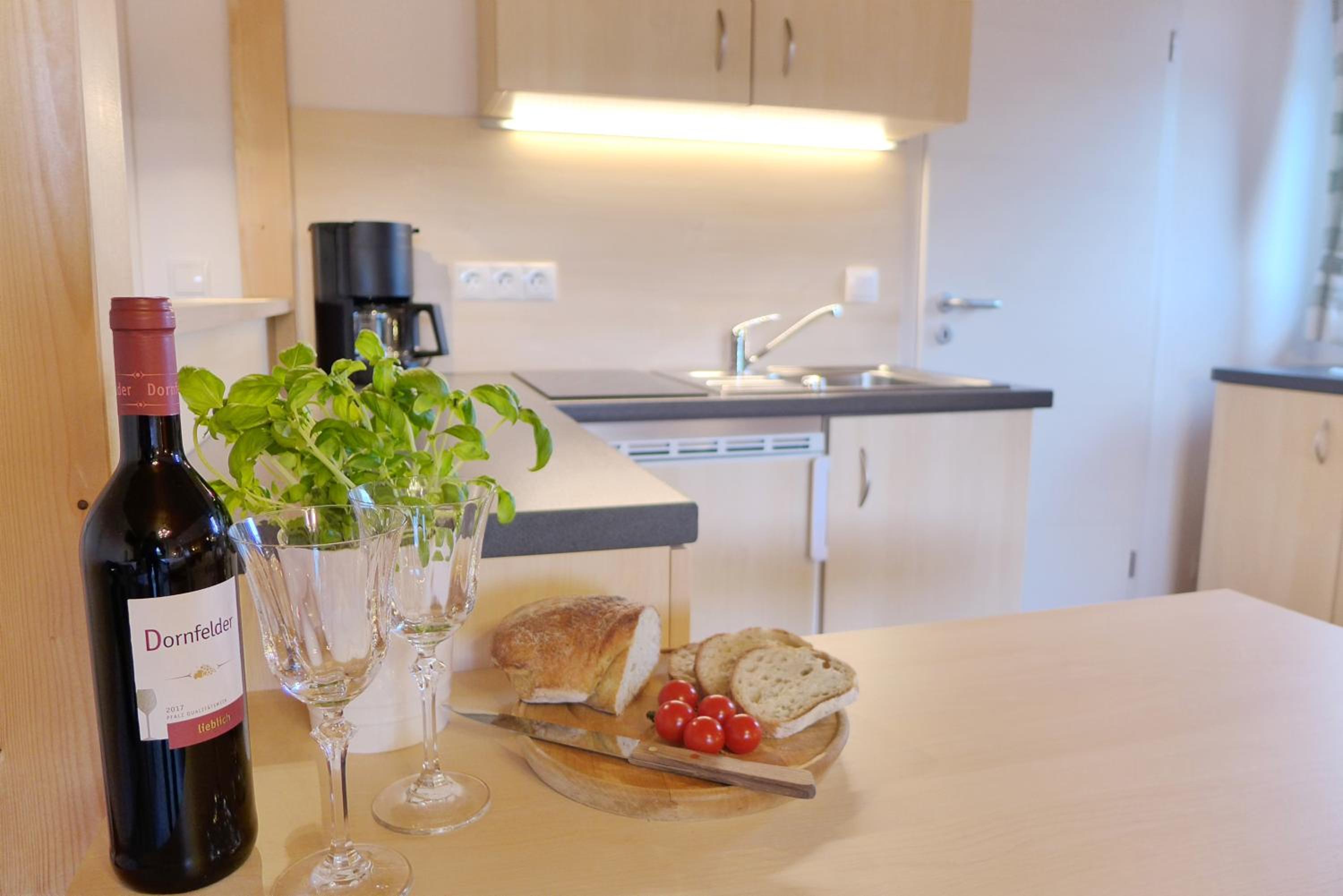 Gästehaus Philipp im Herzen des Fichtelgebirges - 5 Ferienwohnungen, großes Grundstück, Wald und Wiese, Wohnung mit privater Sauna, kostenfreie Parkplätze,