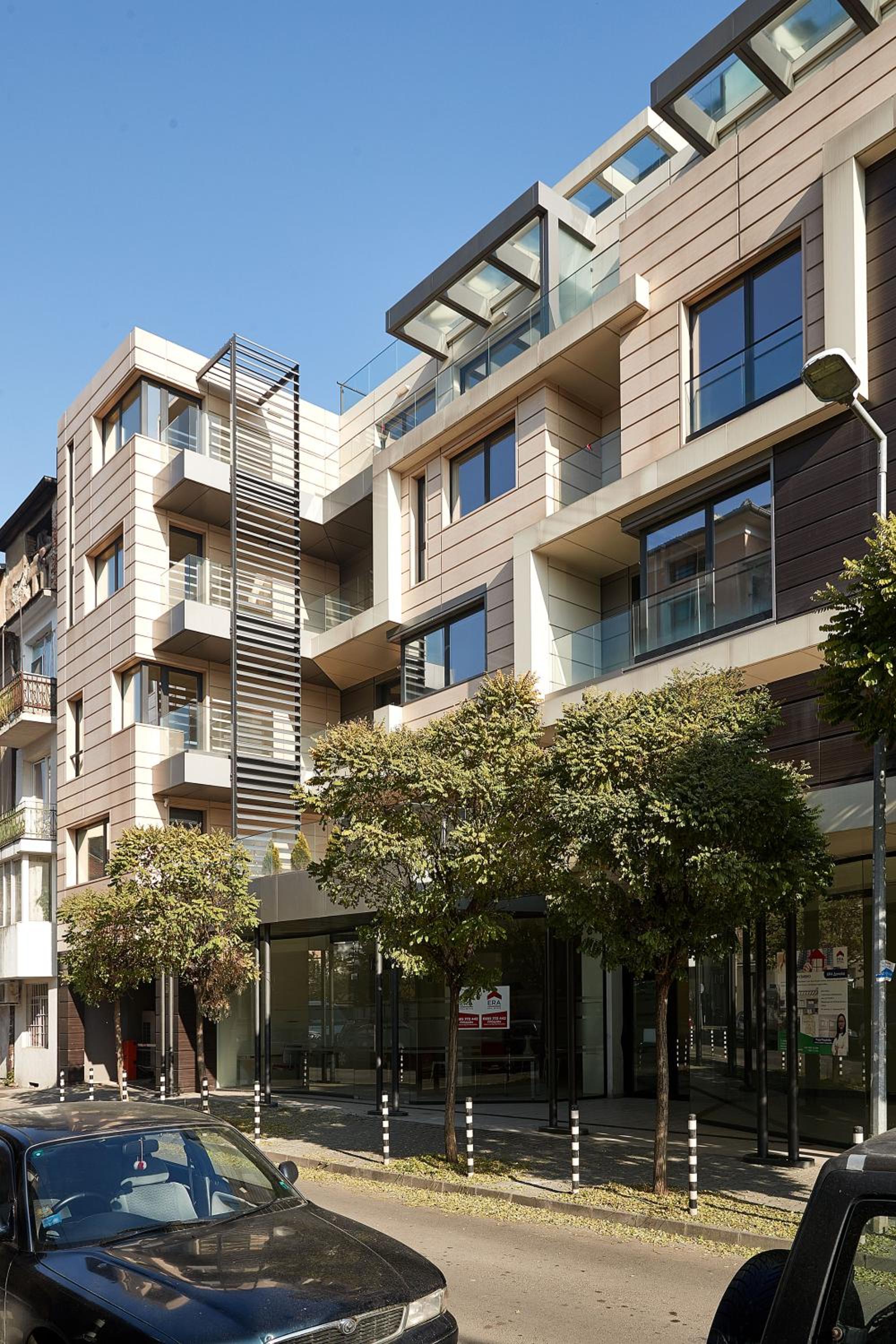 Baratero Club Apartments Private Parking EV points