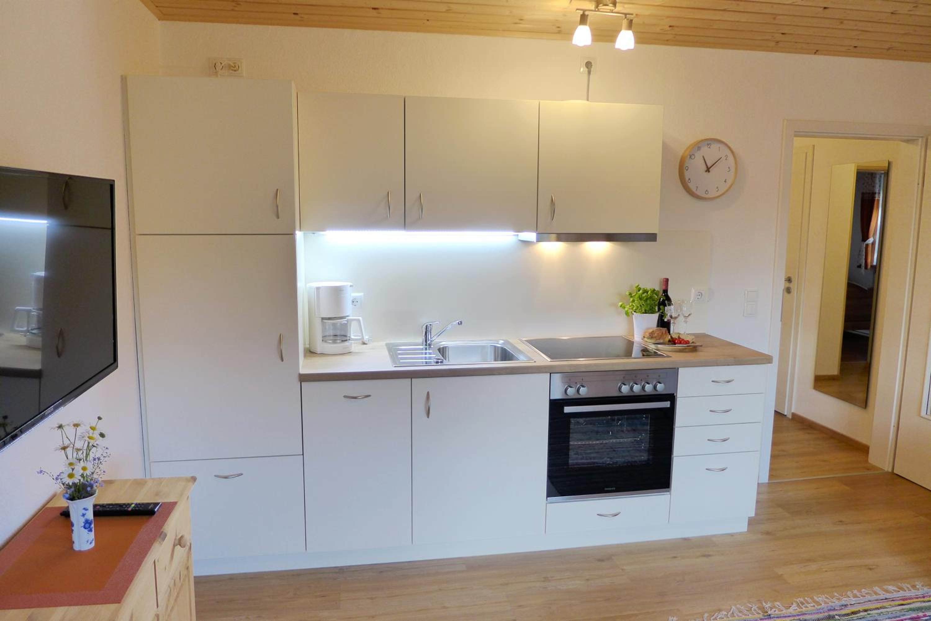 Gästehaus Philipp im Herzen des Fichtelgebirges - 5 Ferienwohnungen, großes Grundstück, Wald und Wiese, Wohnung mit privater Sauna, kostenfreie Parkplätze,