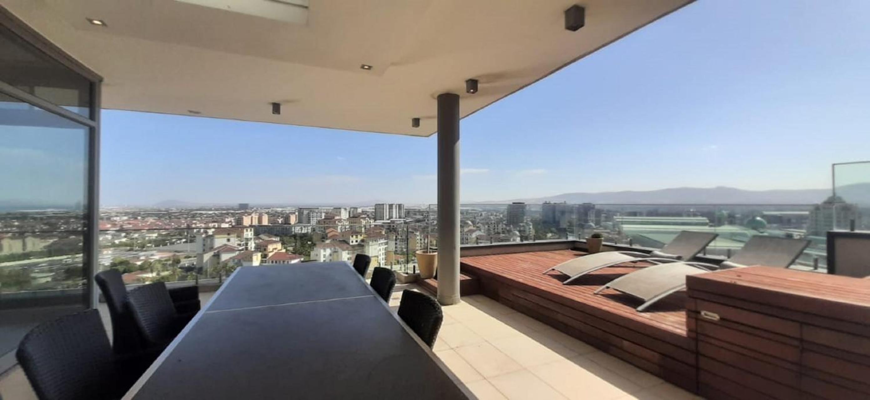 Photo 119 sur 199 de The Residences at Crystal Towers