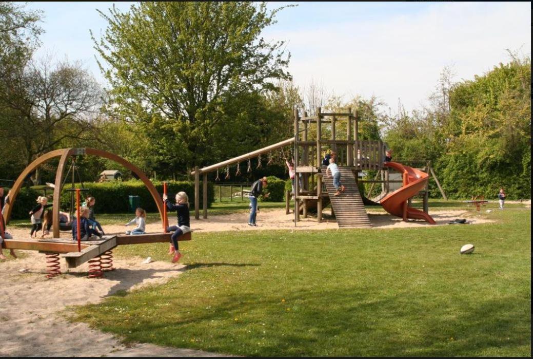 Photo 33