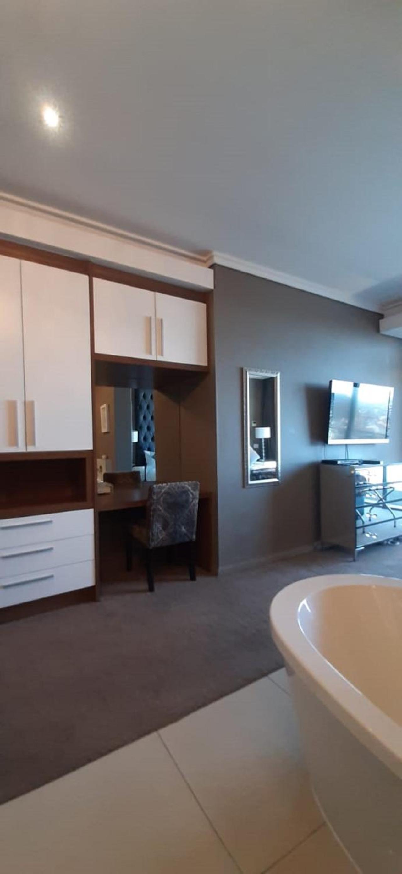 Photo 81 sur 199 de The Residences at Crystal Towers