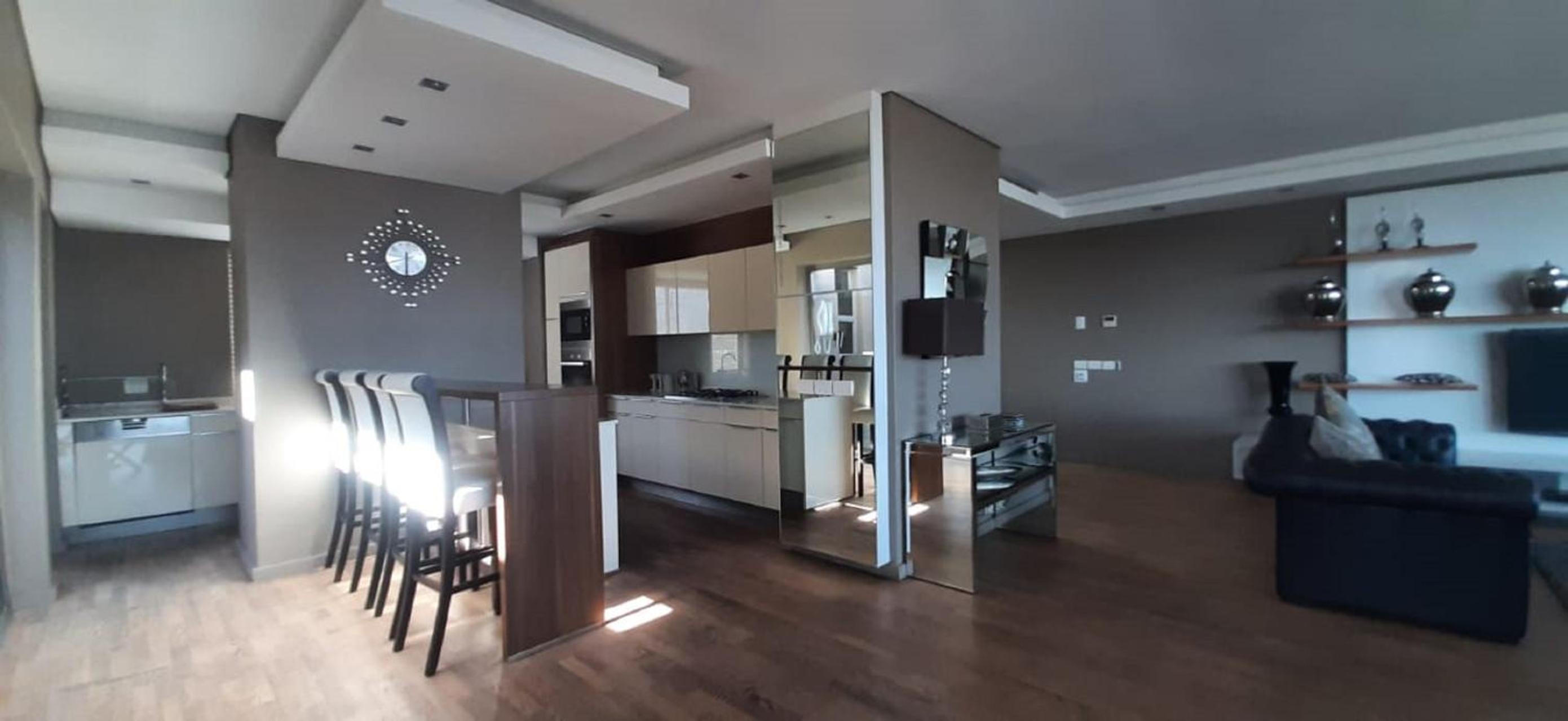 Photo 142 sur 199 de The Residences at Crystal Towers